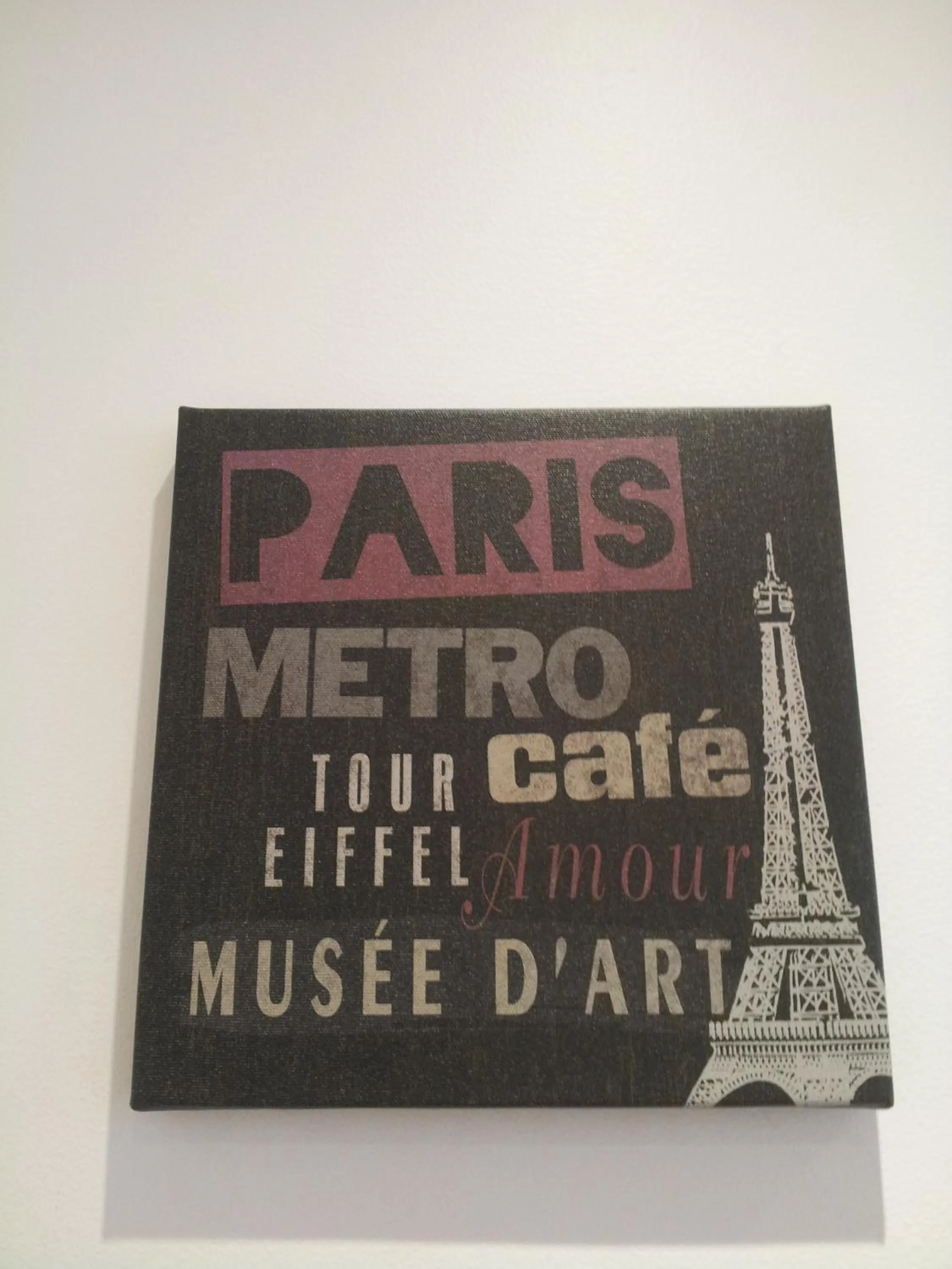 Decorative detail in Residenza Piazza Moro