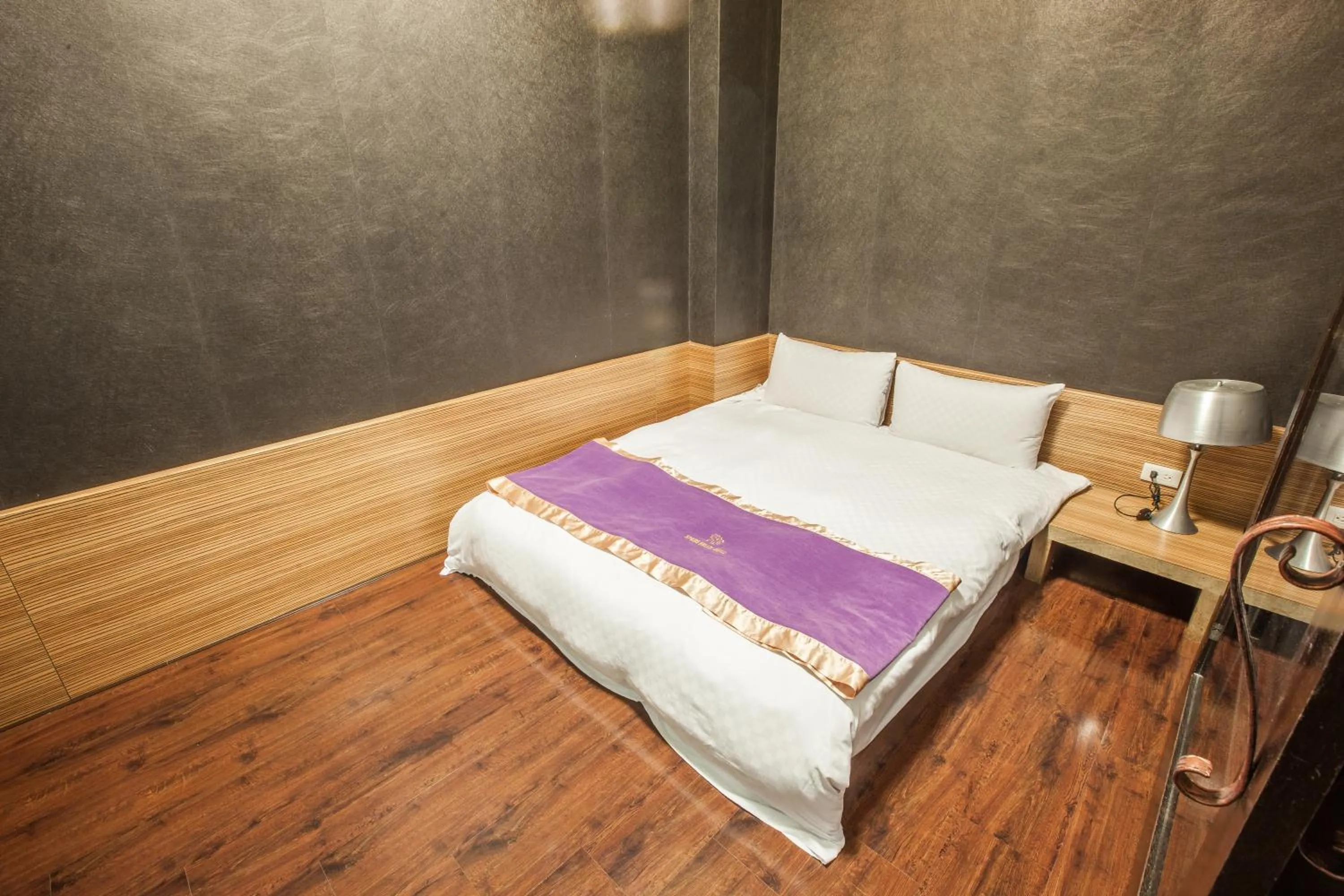 bunk bed, Bed in Spring Breeze Hotel