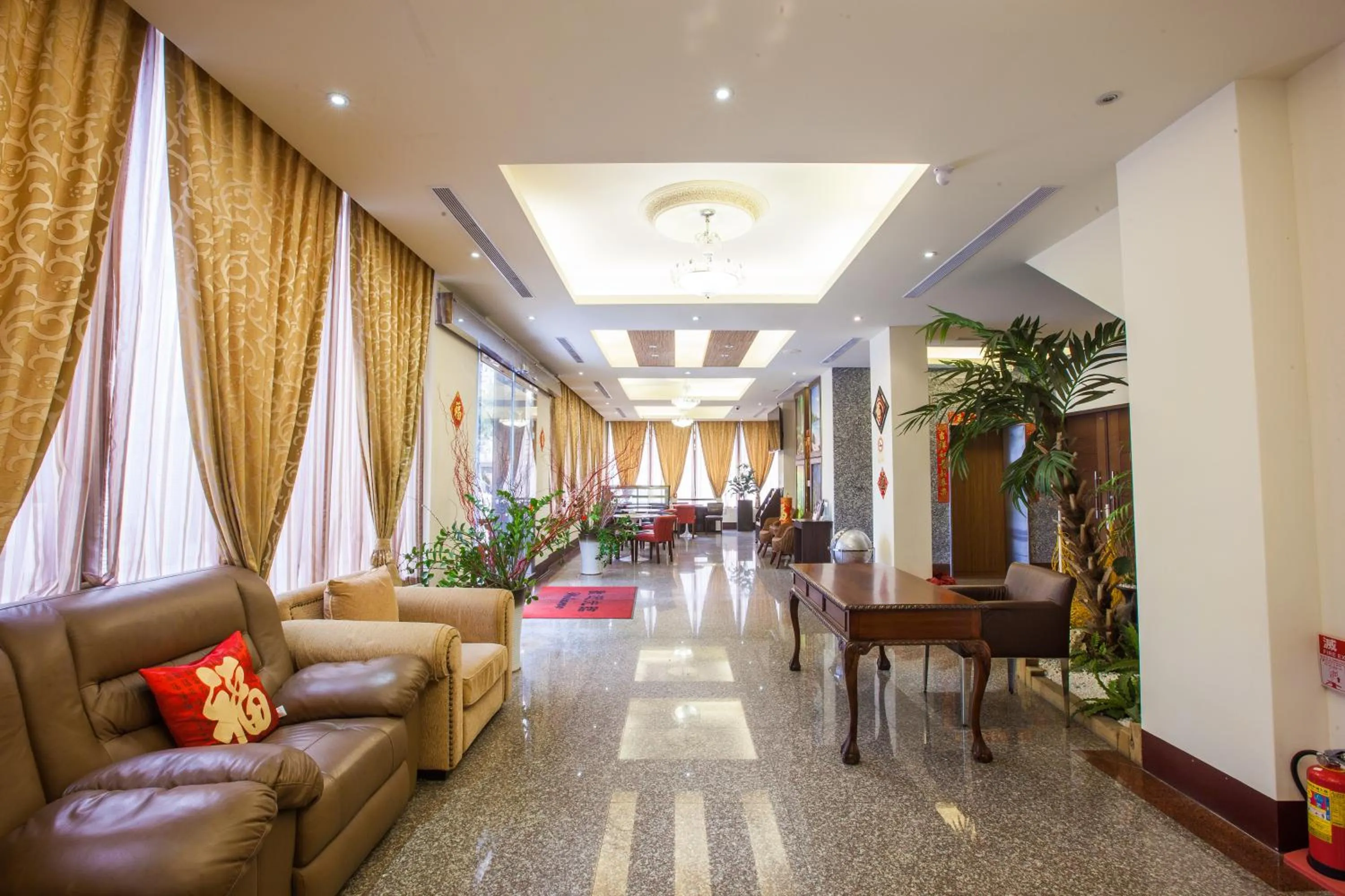 Lobby or reception in Spring Breeze Hotel