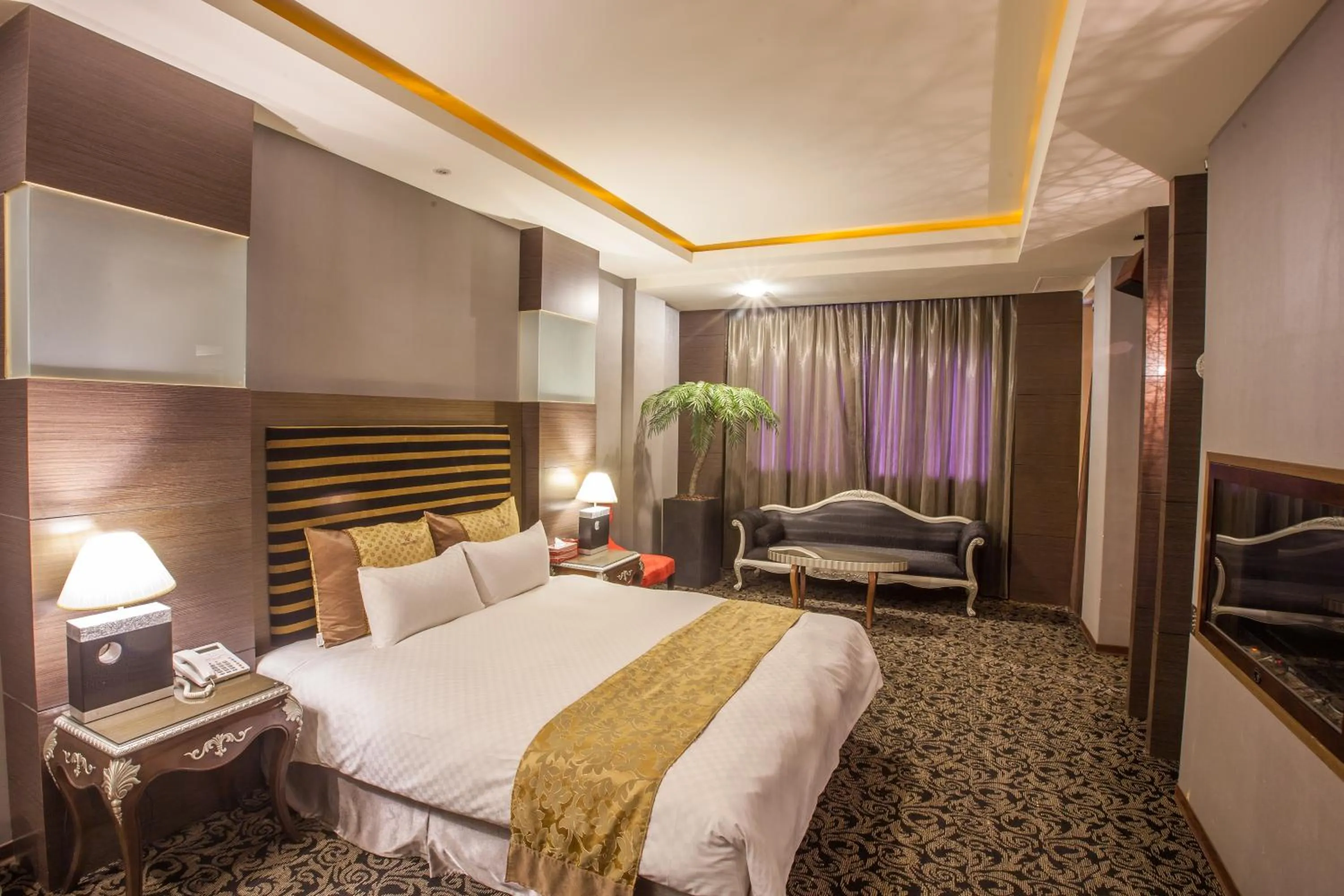 bunk bed, Bed in Spring Breeze Hotel