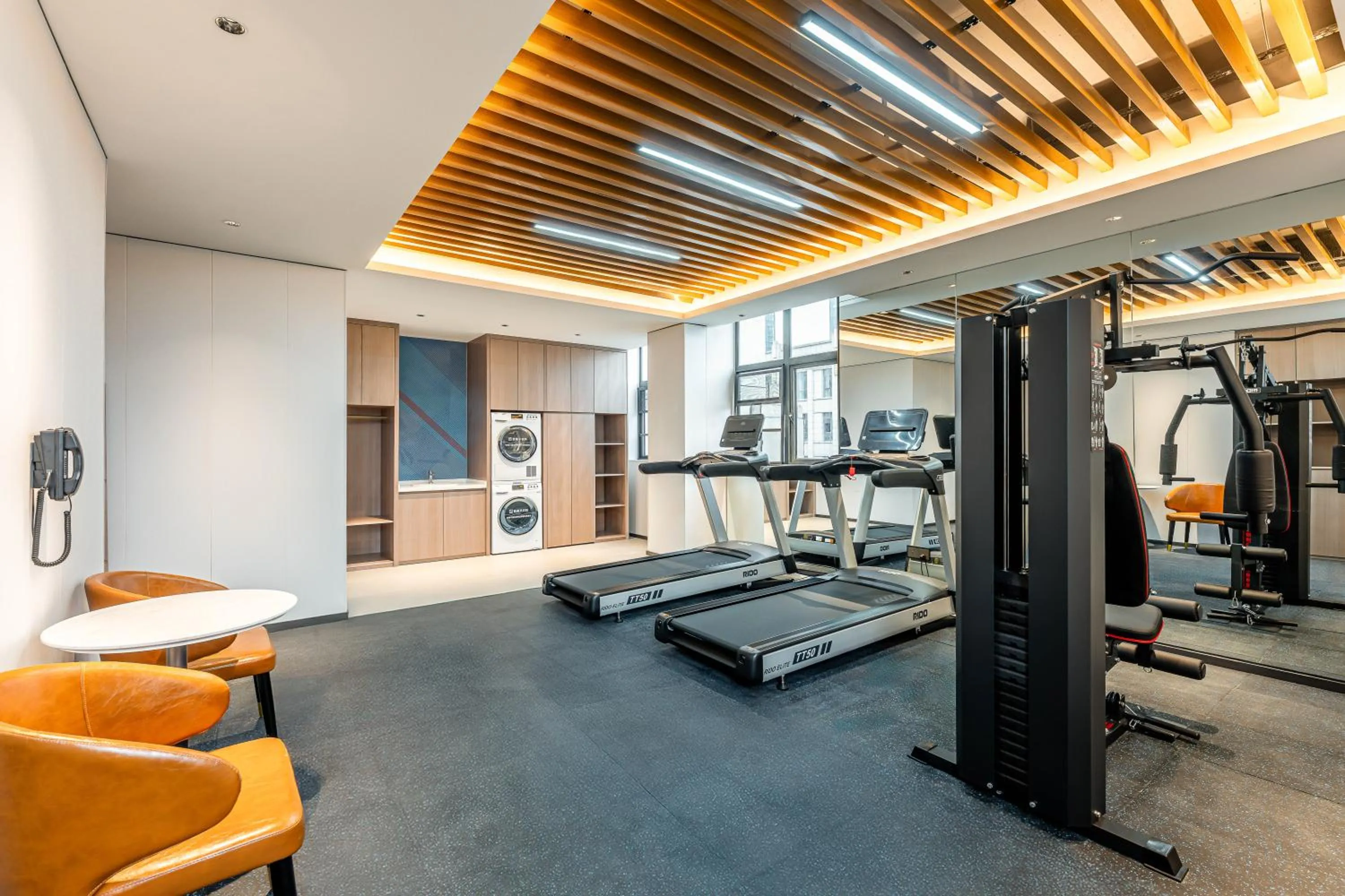 Fitness centre/facilities in Holiday Inn Express Shangrao Railway Station by IHG