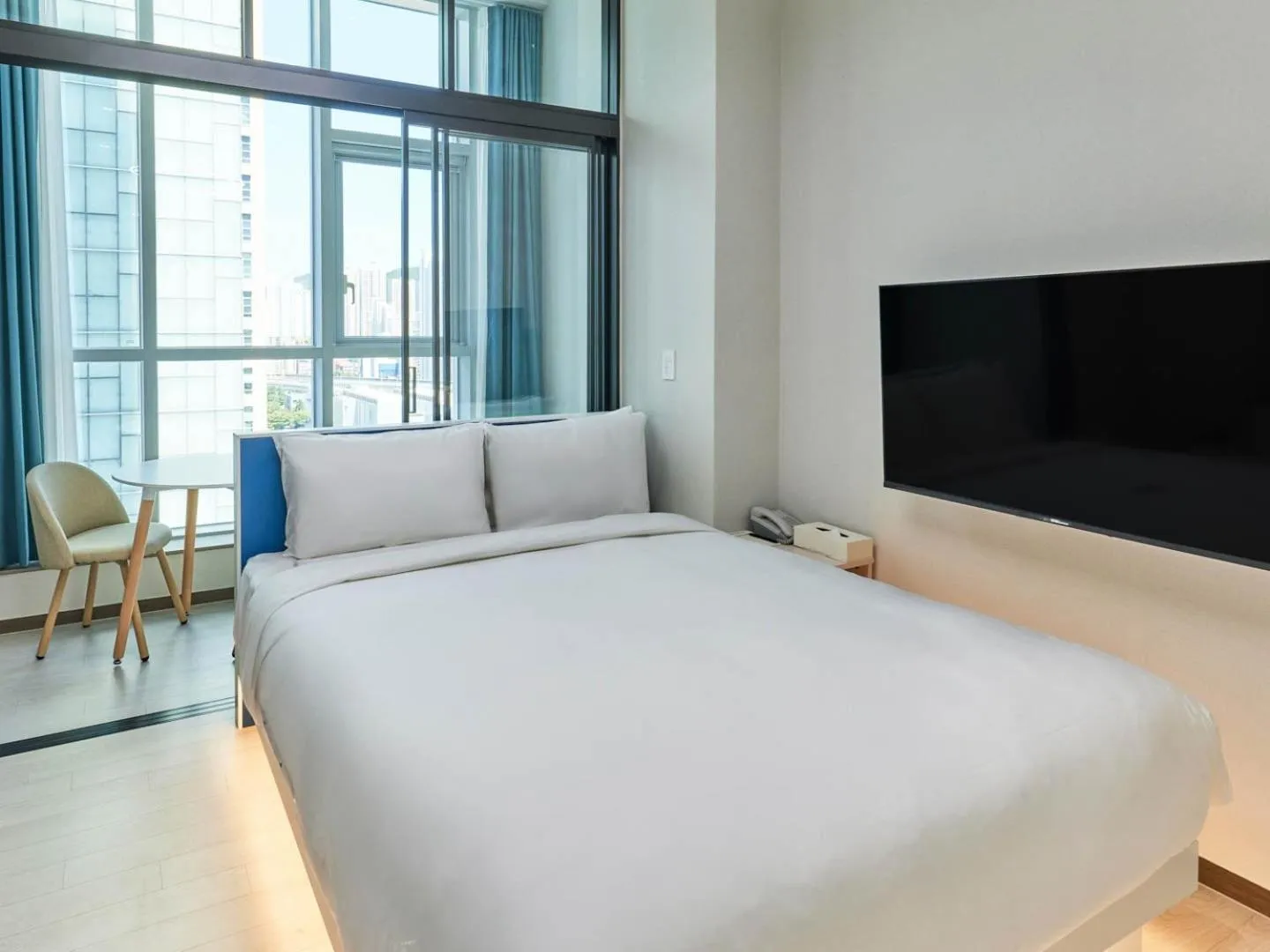 Bed in NewCZ Centum Hotel