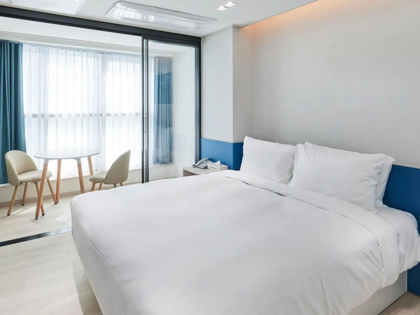 Bedroom, Bed in NewCZ Centum Hotel