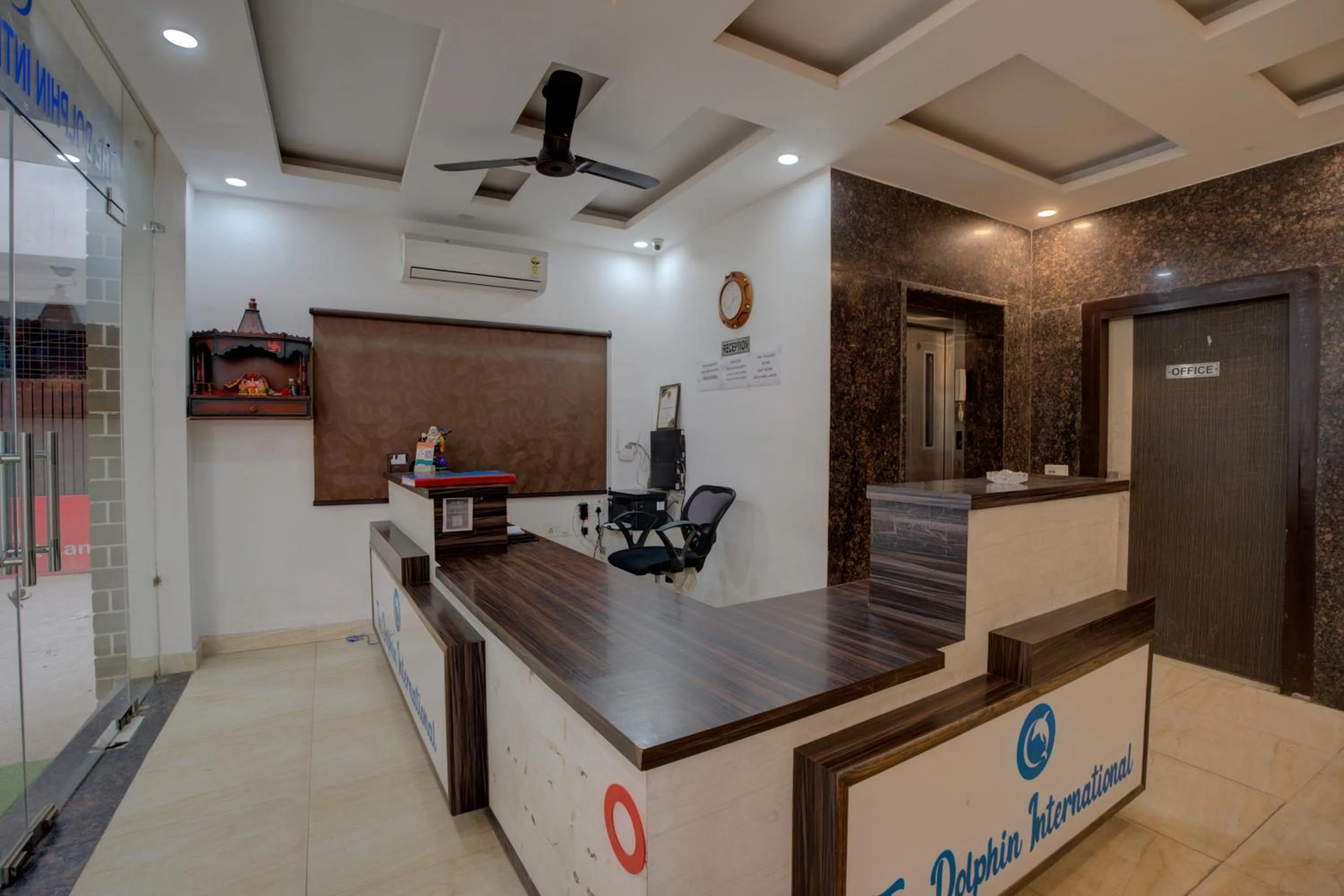 TV and multimedia in Hotel Dolphin at Delhi Airport