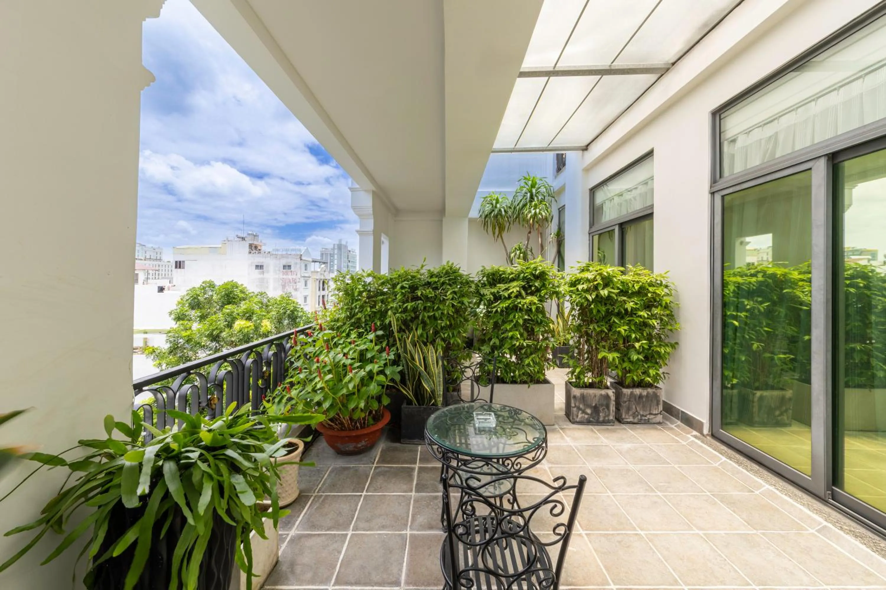 A25 Hotel - 06 Trương Định