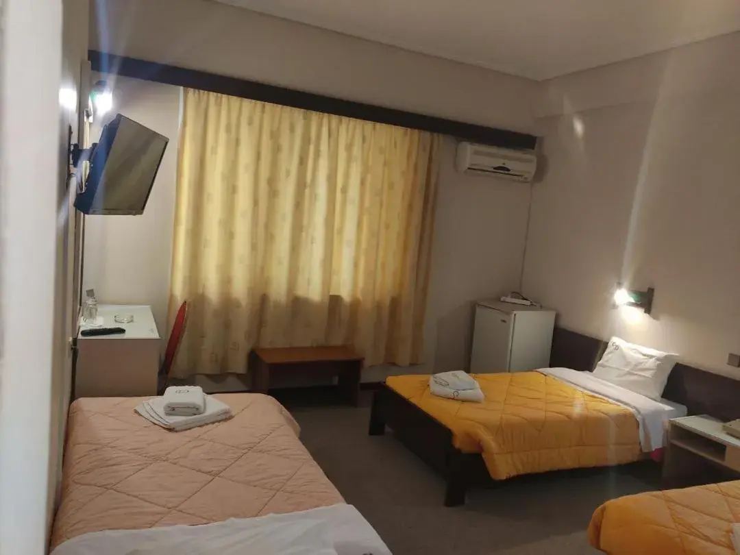 Standard Triple Room in Cavo D' Oro Standard Triple Room in Cavo D' Oro