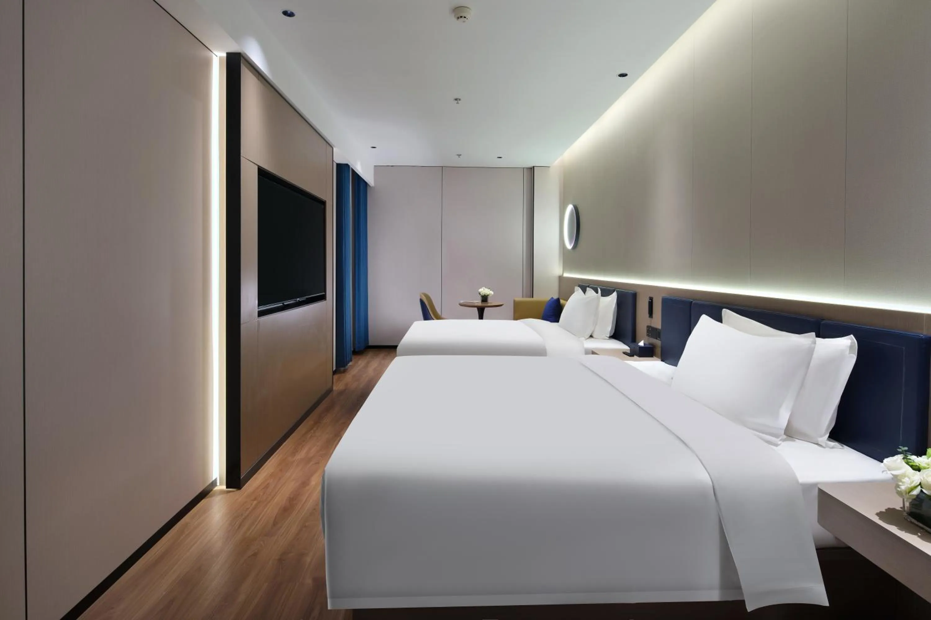 Bed in Jinglai Zhenxuan Shanghai Tongji Hospital Xincun Road Subway Station Hotel