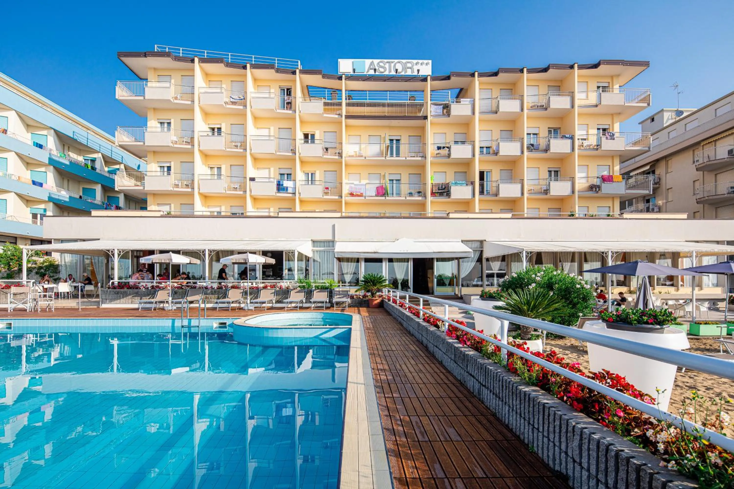 Property building in Hotel Astor