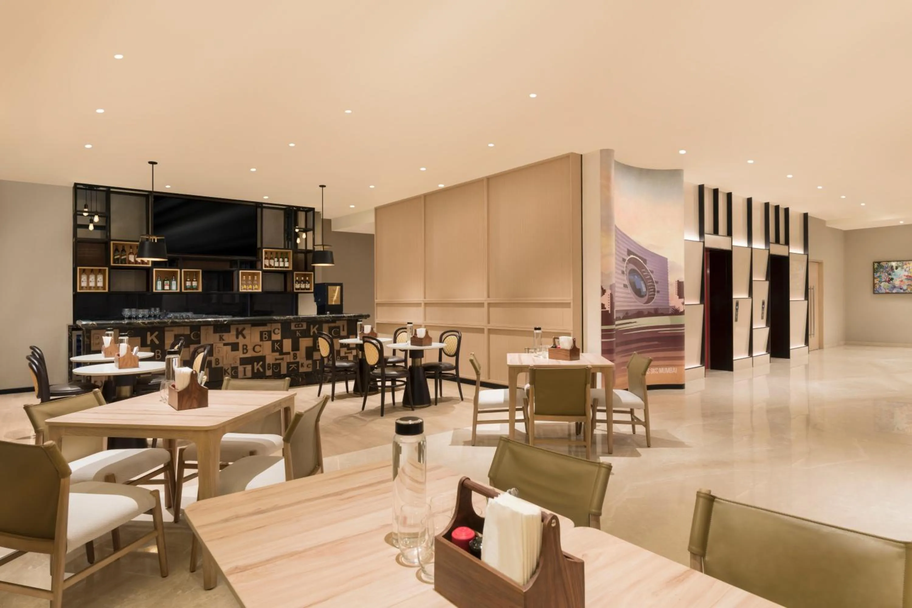 Restaurant/places to eat in ibis Mumbai BKC