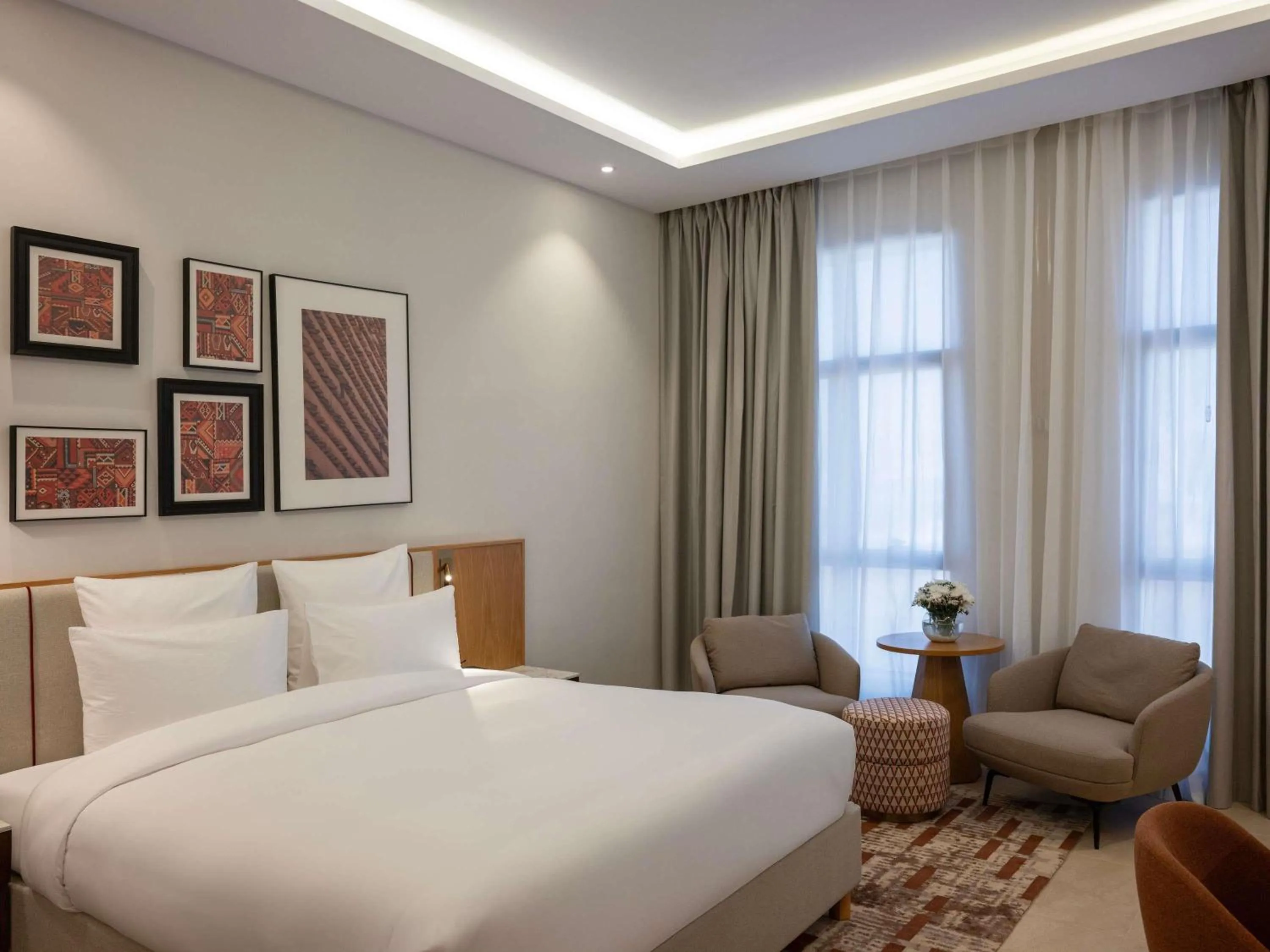 Bedroom, Bed in Mercure Hotel Khamis Mushait by Accor