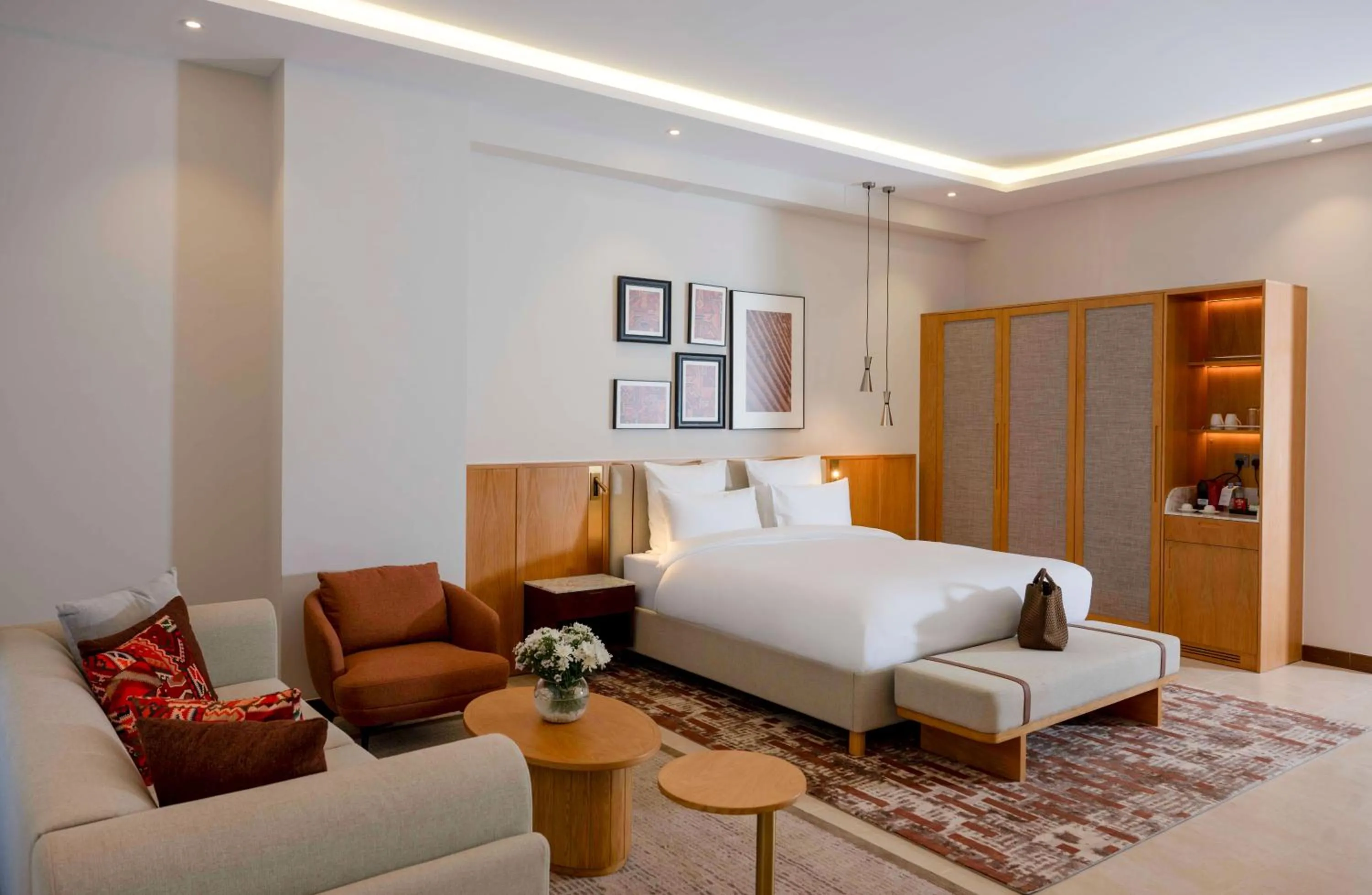 Bedroom, Bed in Mercure Hotel Khamis Mushait by Accor
