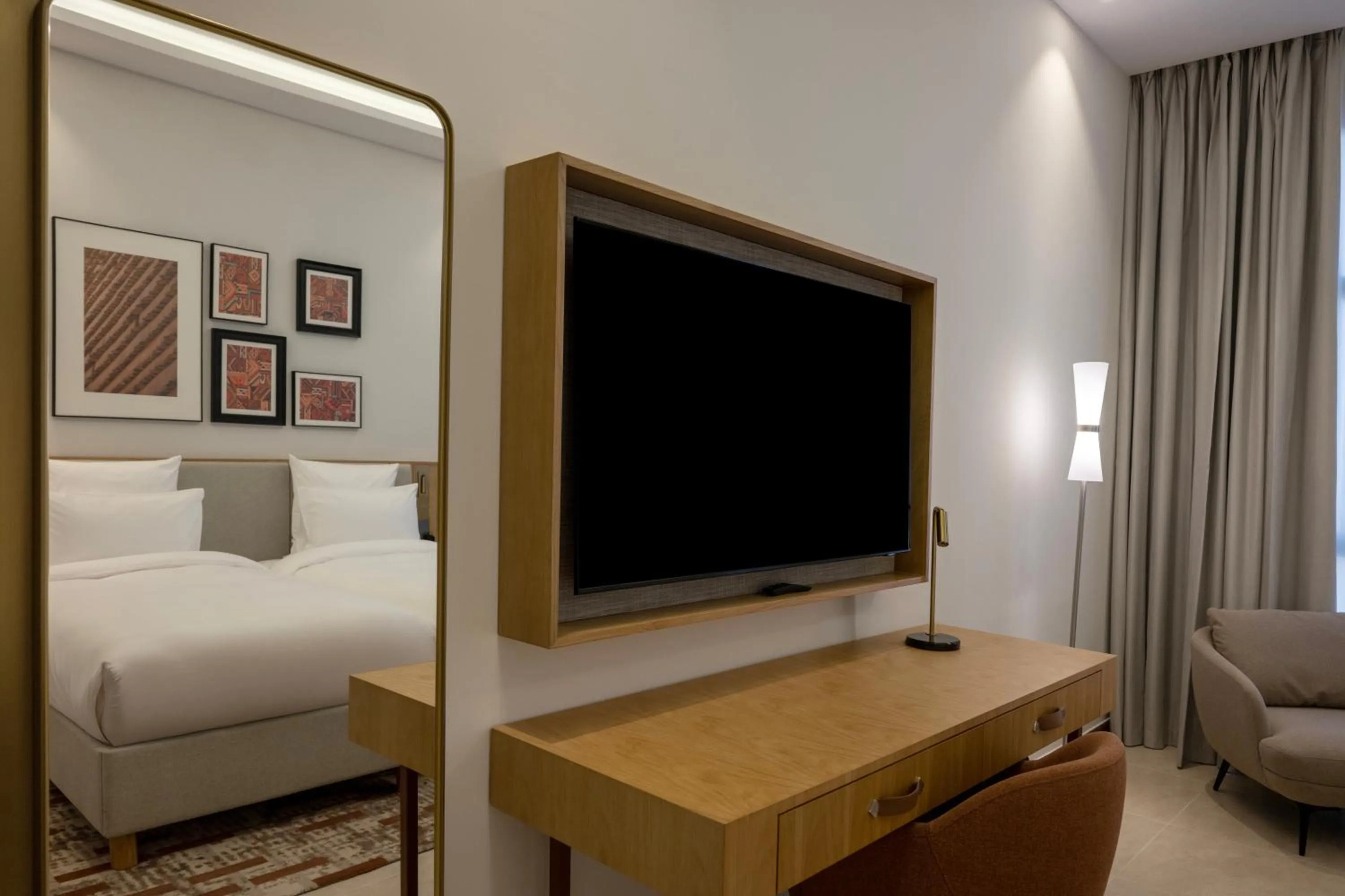 TV and multimedia, Bed in Mercure Hotel Khamis Mushait by Accor