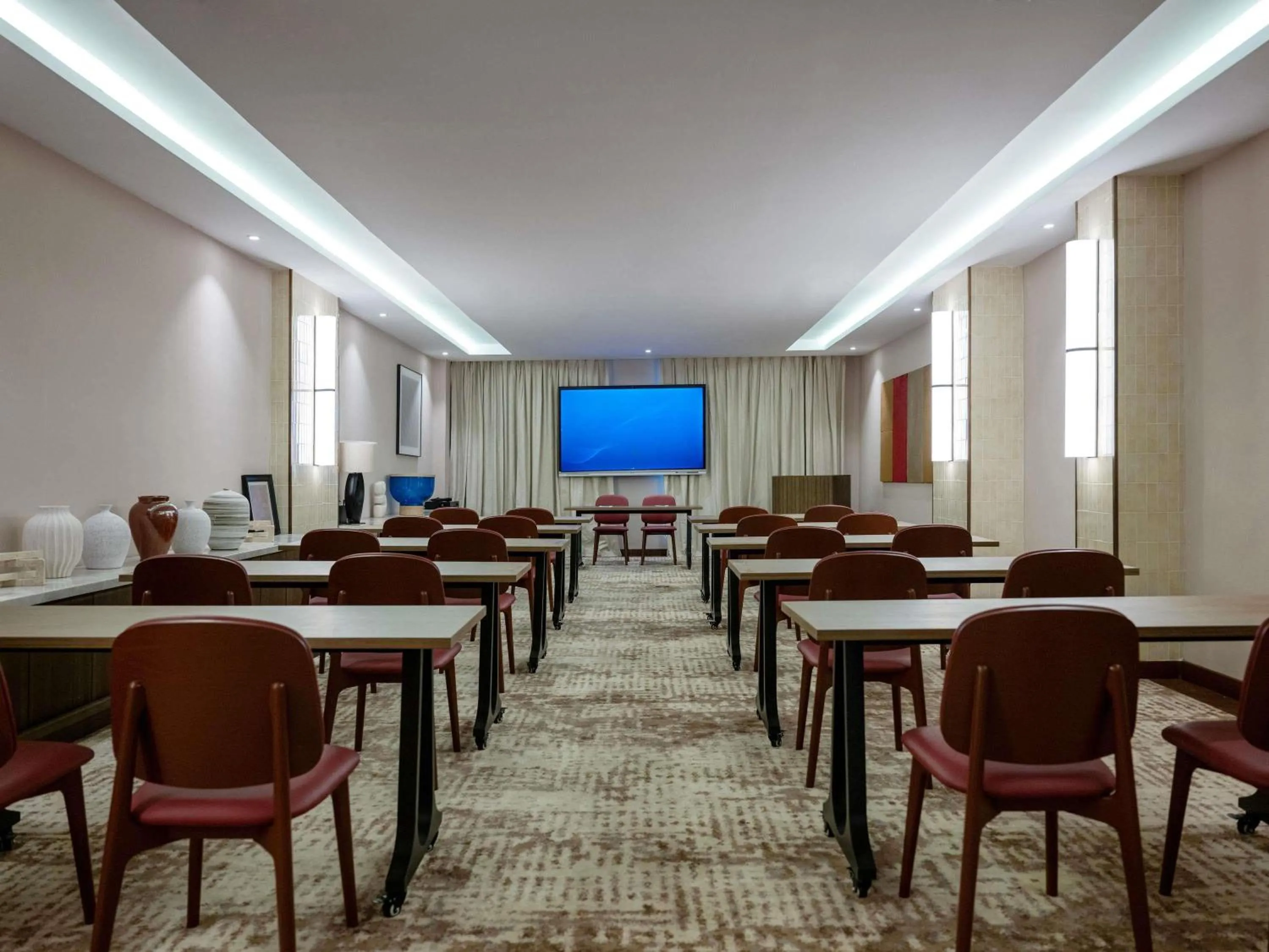 Meeting/conference room in Mercure Hotel Khamis Mushait by Accor