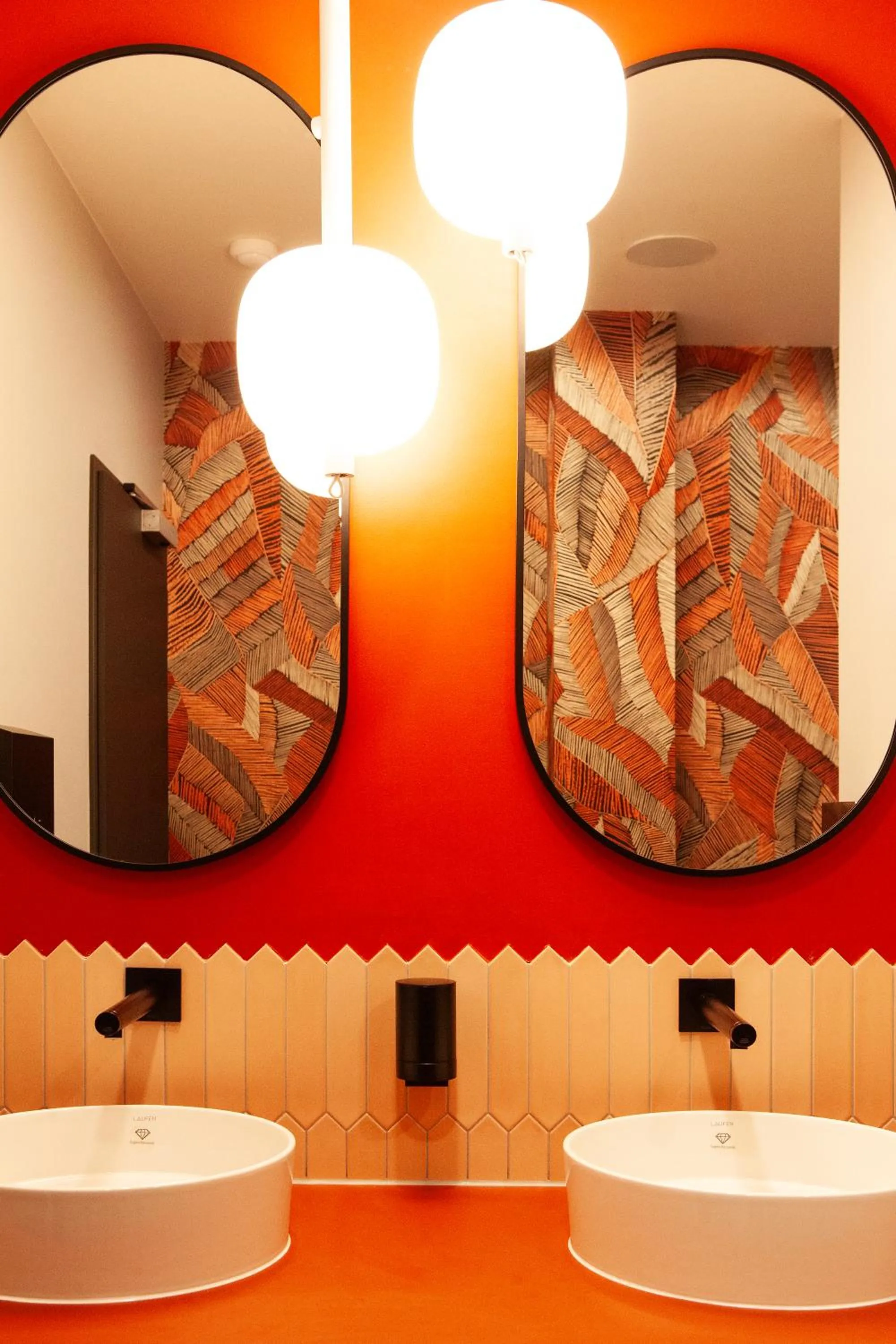 Bathroom in ibis budget Hotel Berlin Airport