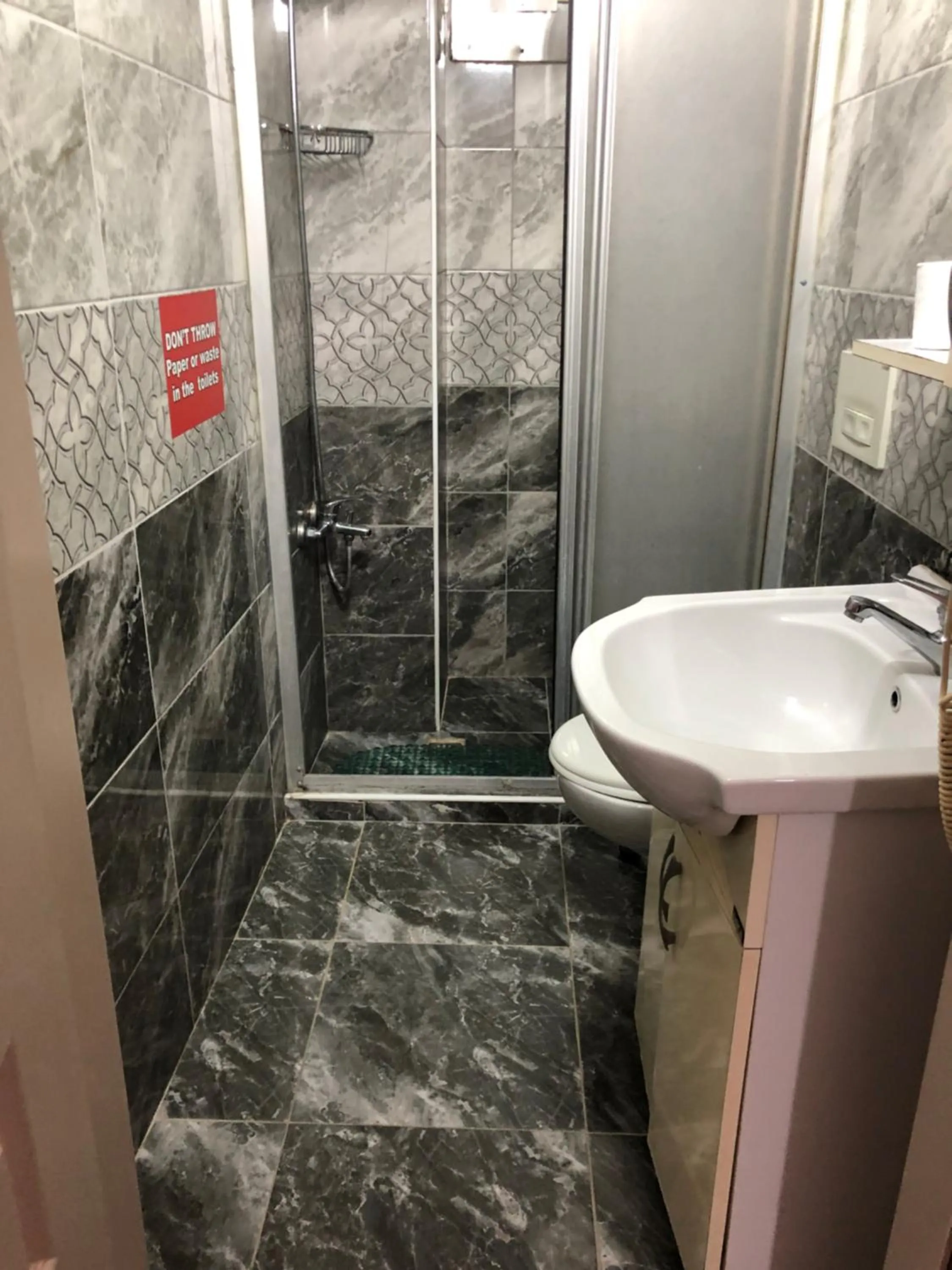 Bathroom in Istanbul Hotel&Guesthouse