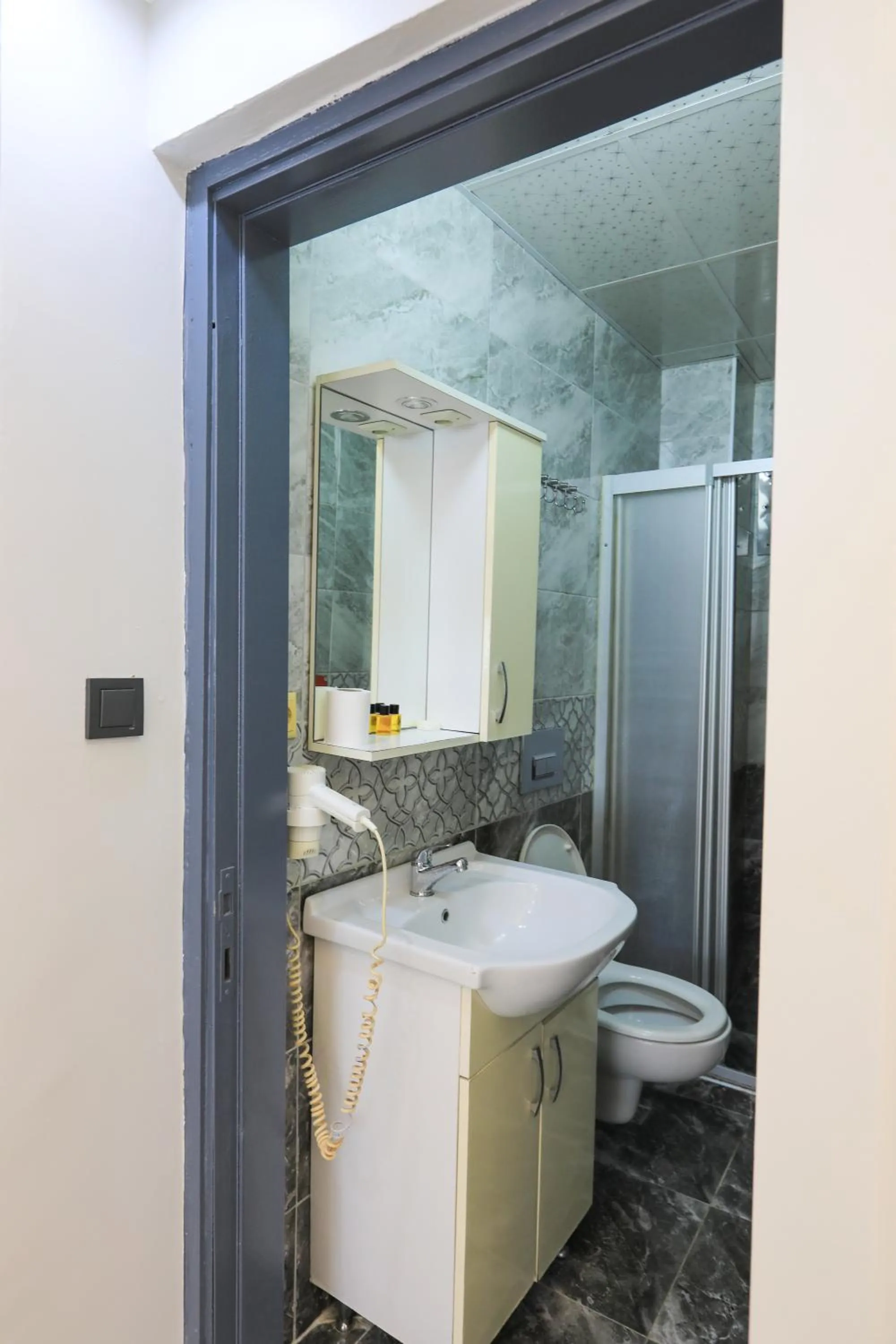 Shower in Istanbul Hotel&Guesthouse