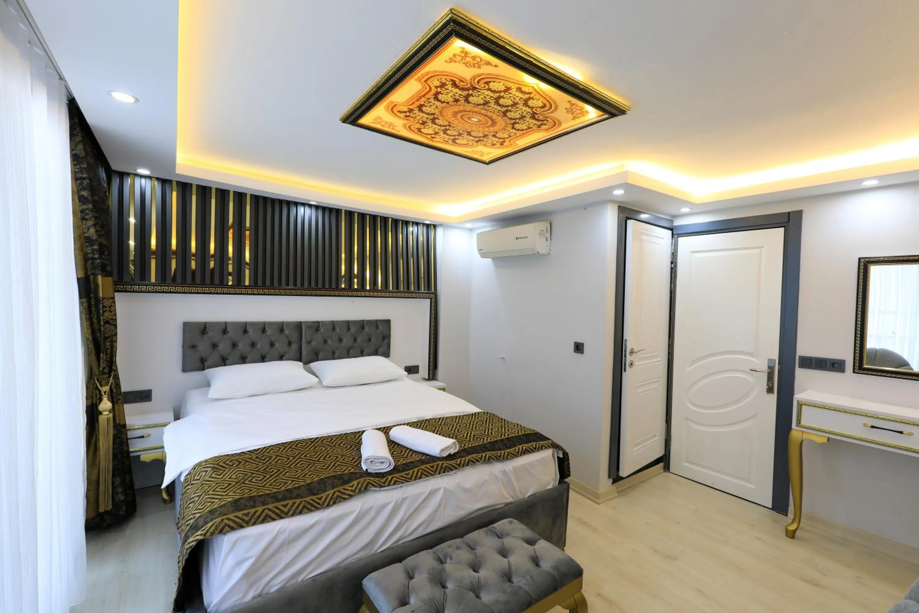 Photo of the whole room, Bed in Istanbul Hotel&Guesthouse