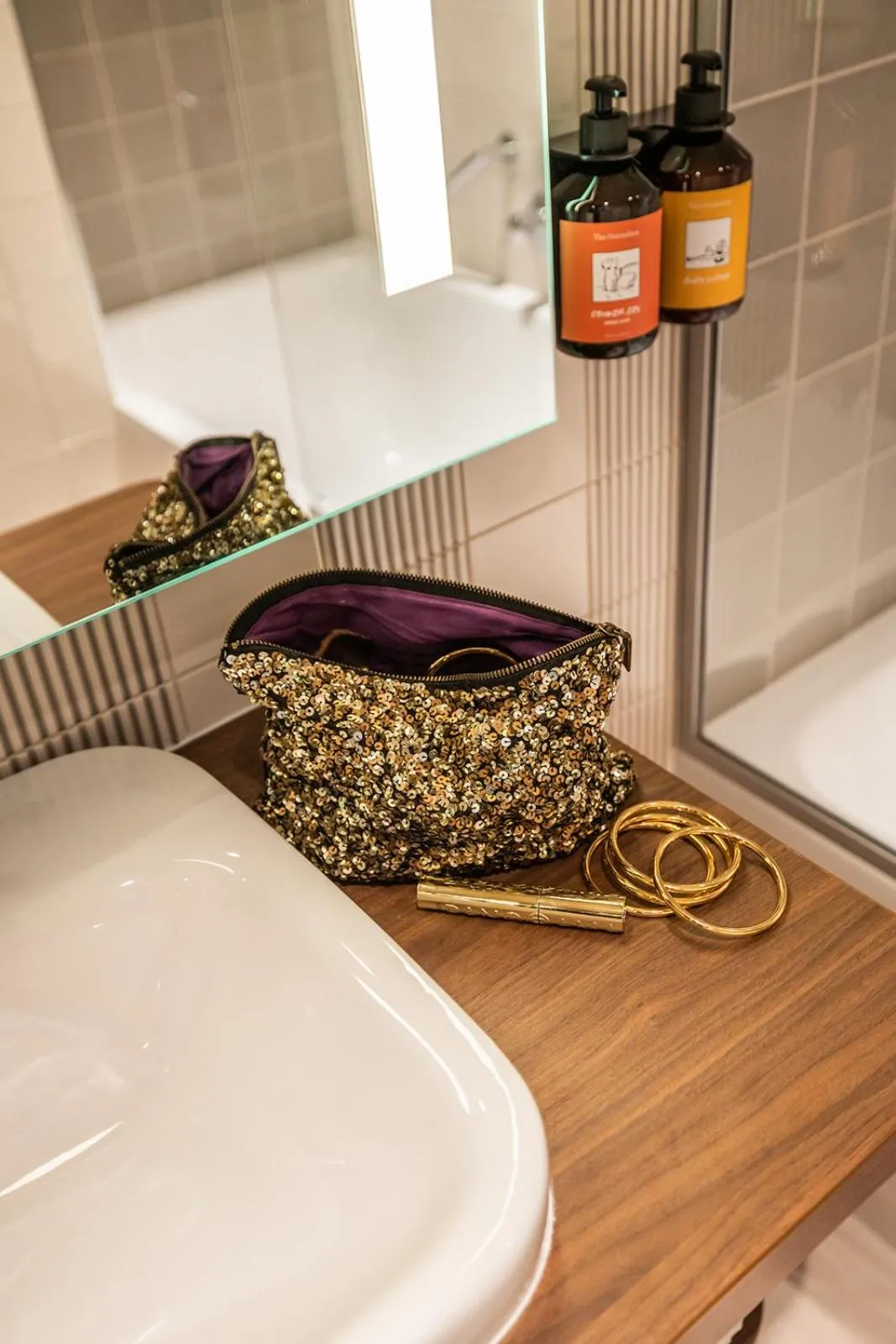 Bathroom in The Ostendian