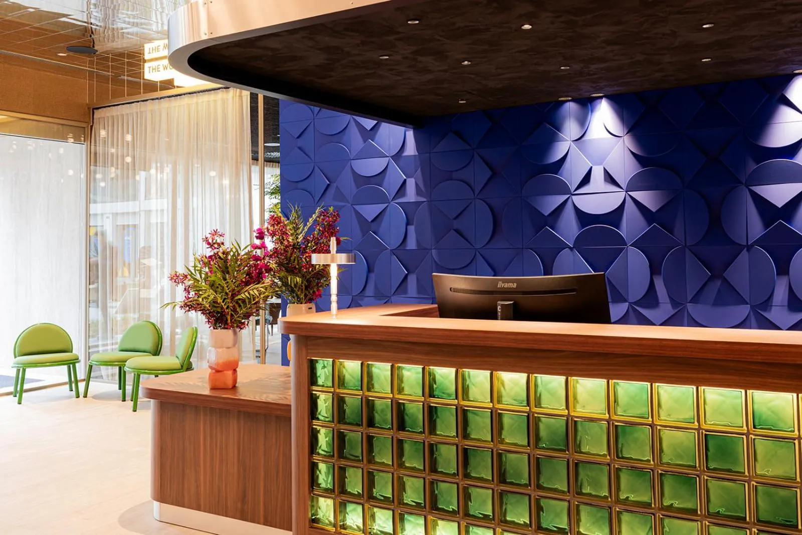 Lobby or reception in The Ostendian