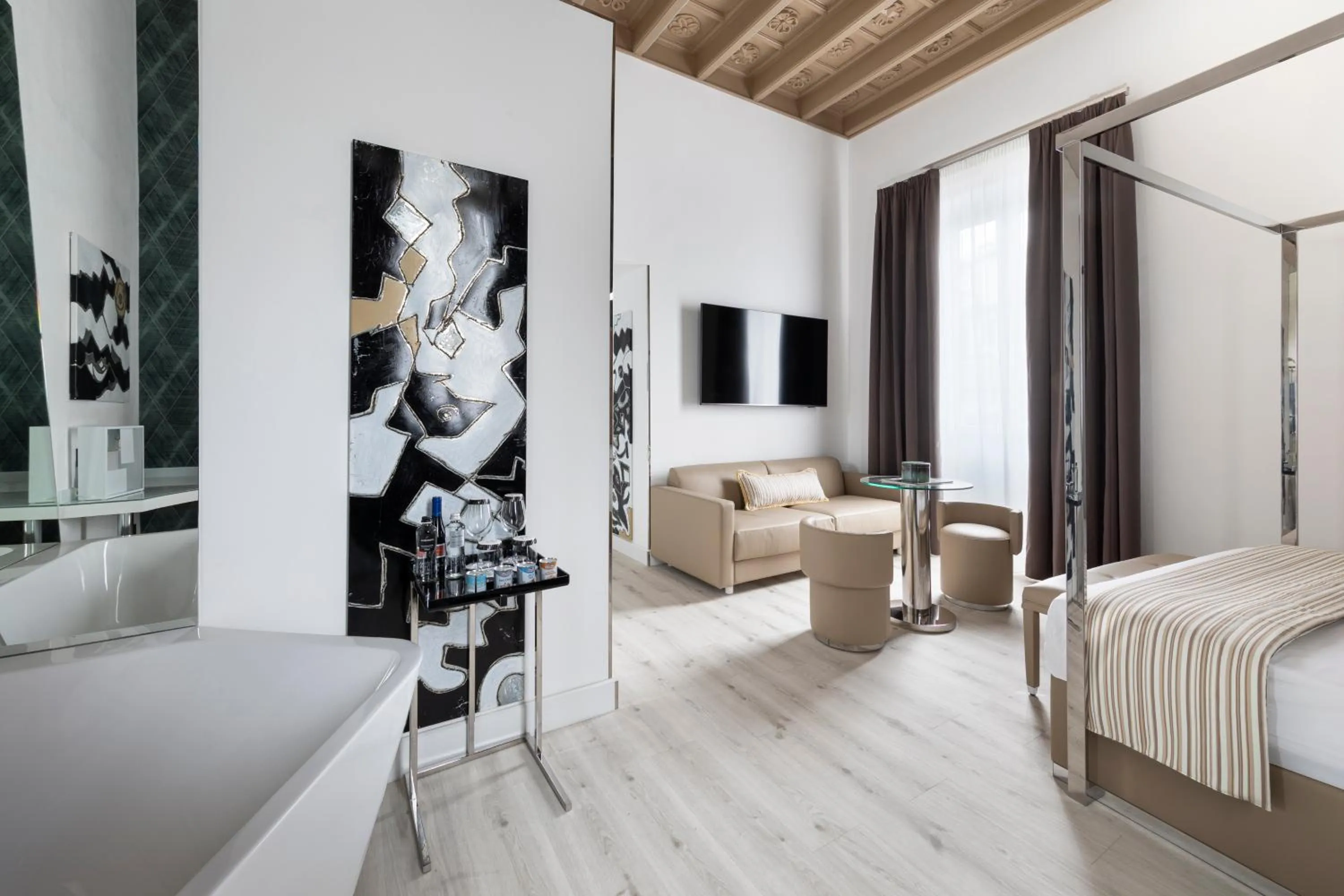 Bedroom, Bed in LHP River Club