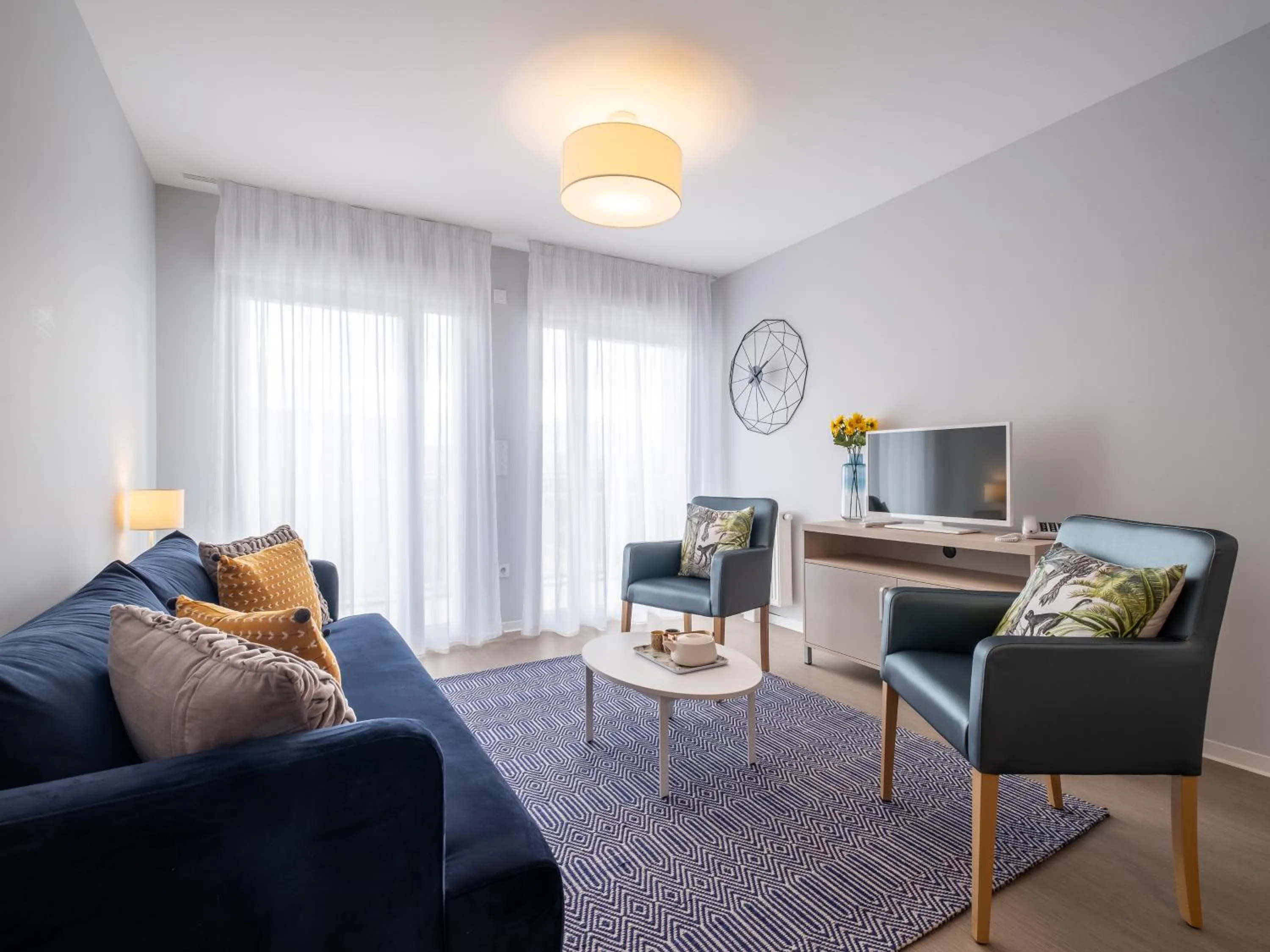 TV and multimedia in Zenao Appart'hôtels Toulouse Balma