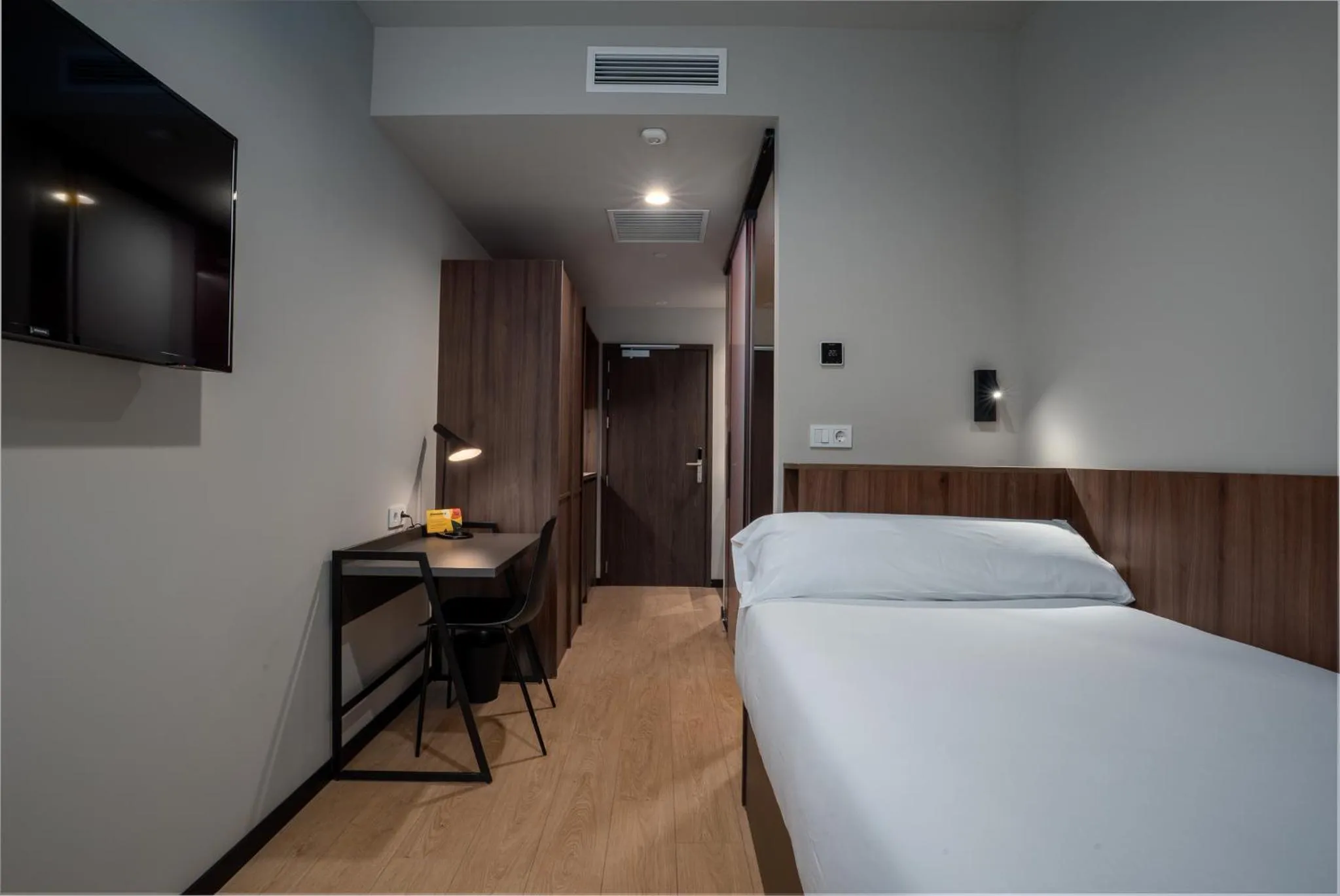 Bed in Lemonade Stays Santiago de Compostela