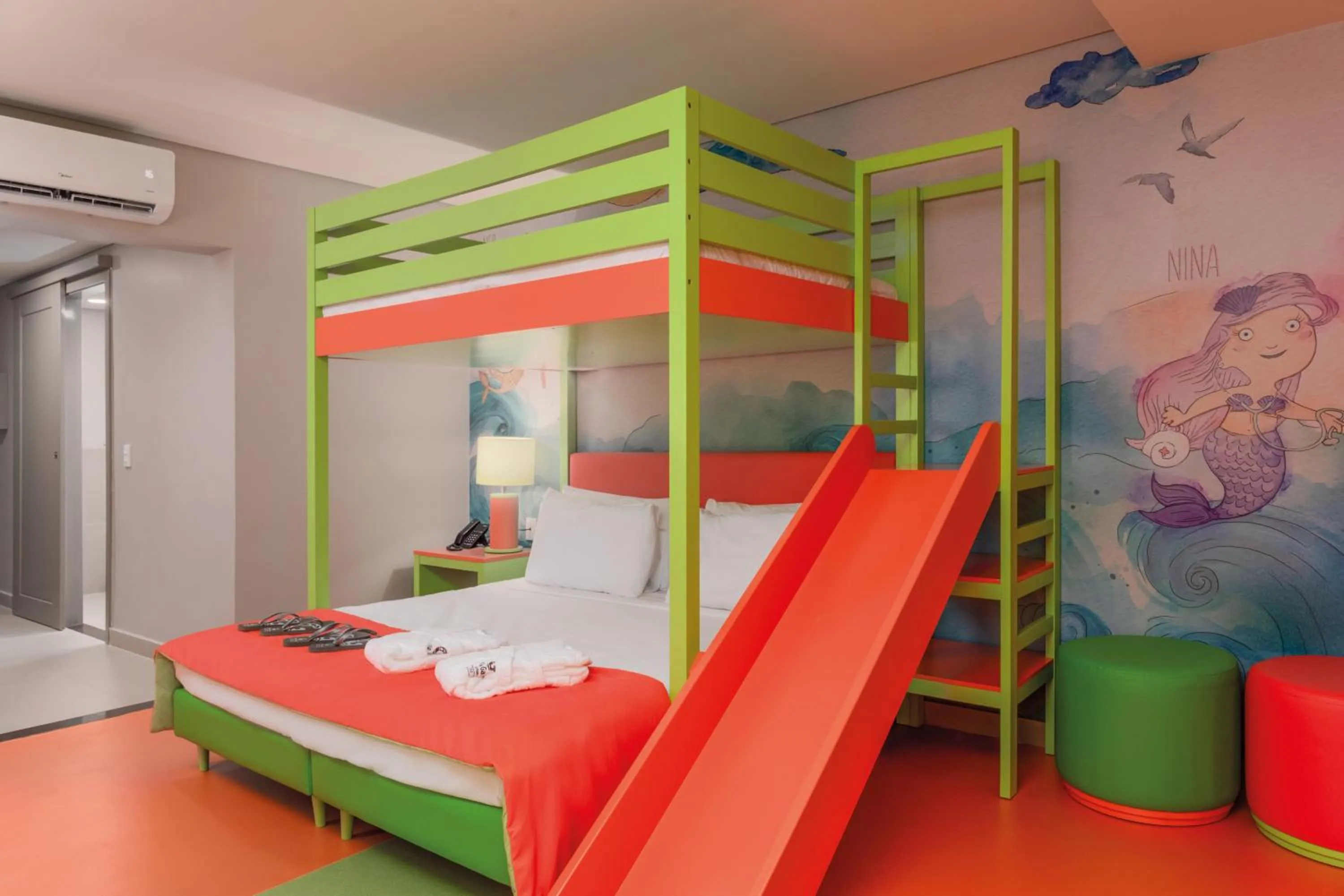 Photo of the whole room, Bed in Vila Galé Collection Ouro Preto