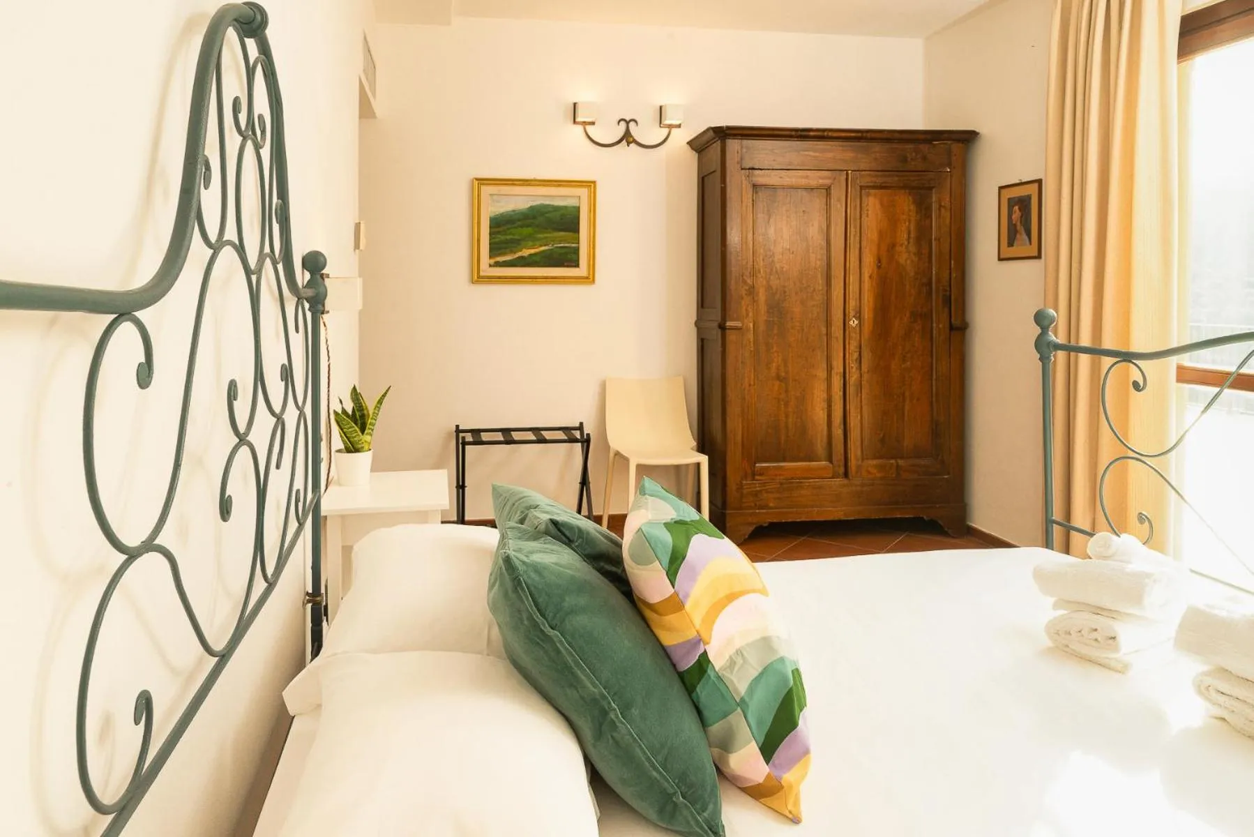 Photo of the whole room, Bed in La Rocca Relais