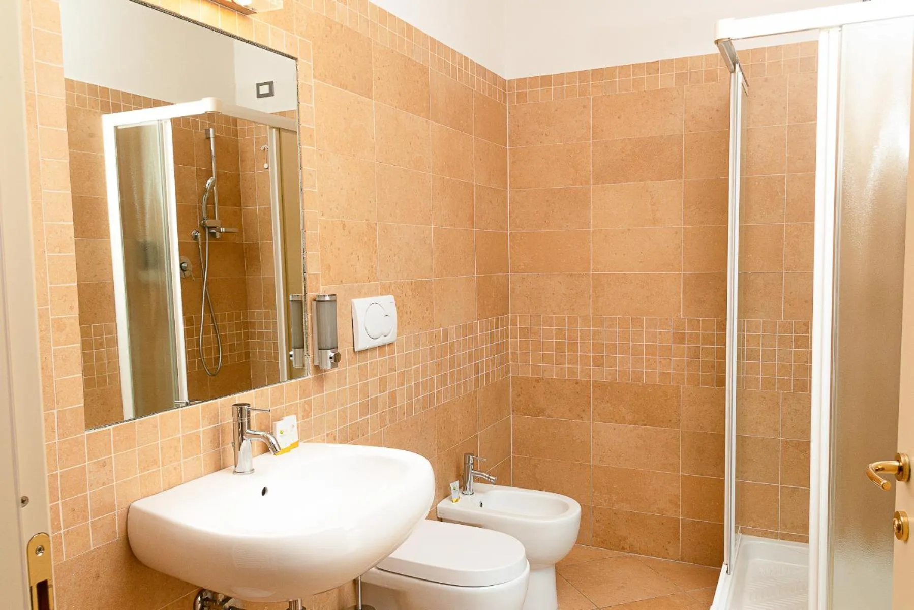 Bathroom in La Rocca Relais