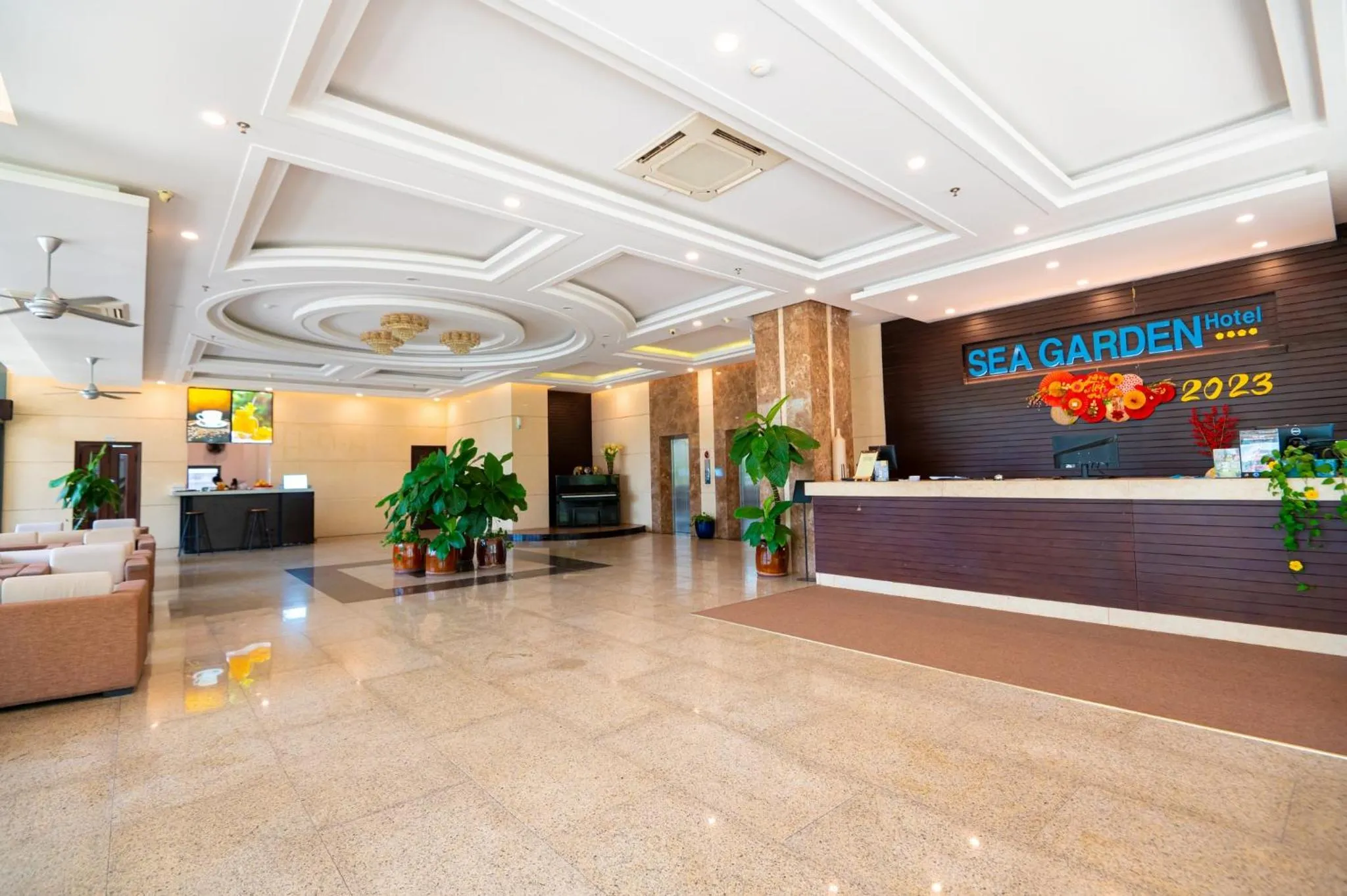 Lobby or reception in Sea Garden Hotel