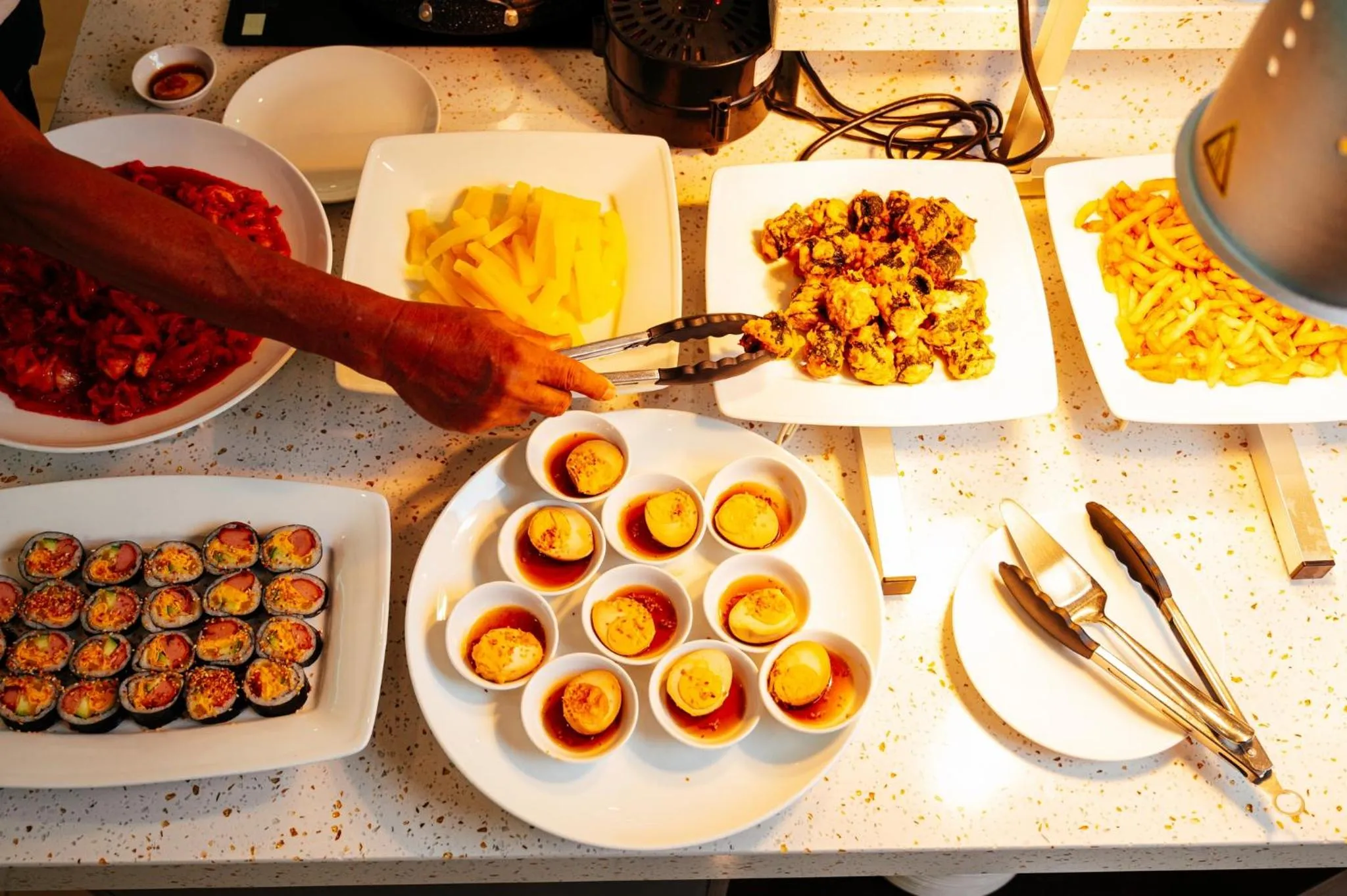 Restaurant/places to eat in Sea Garden Hotel