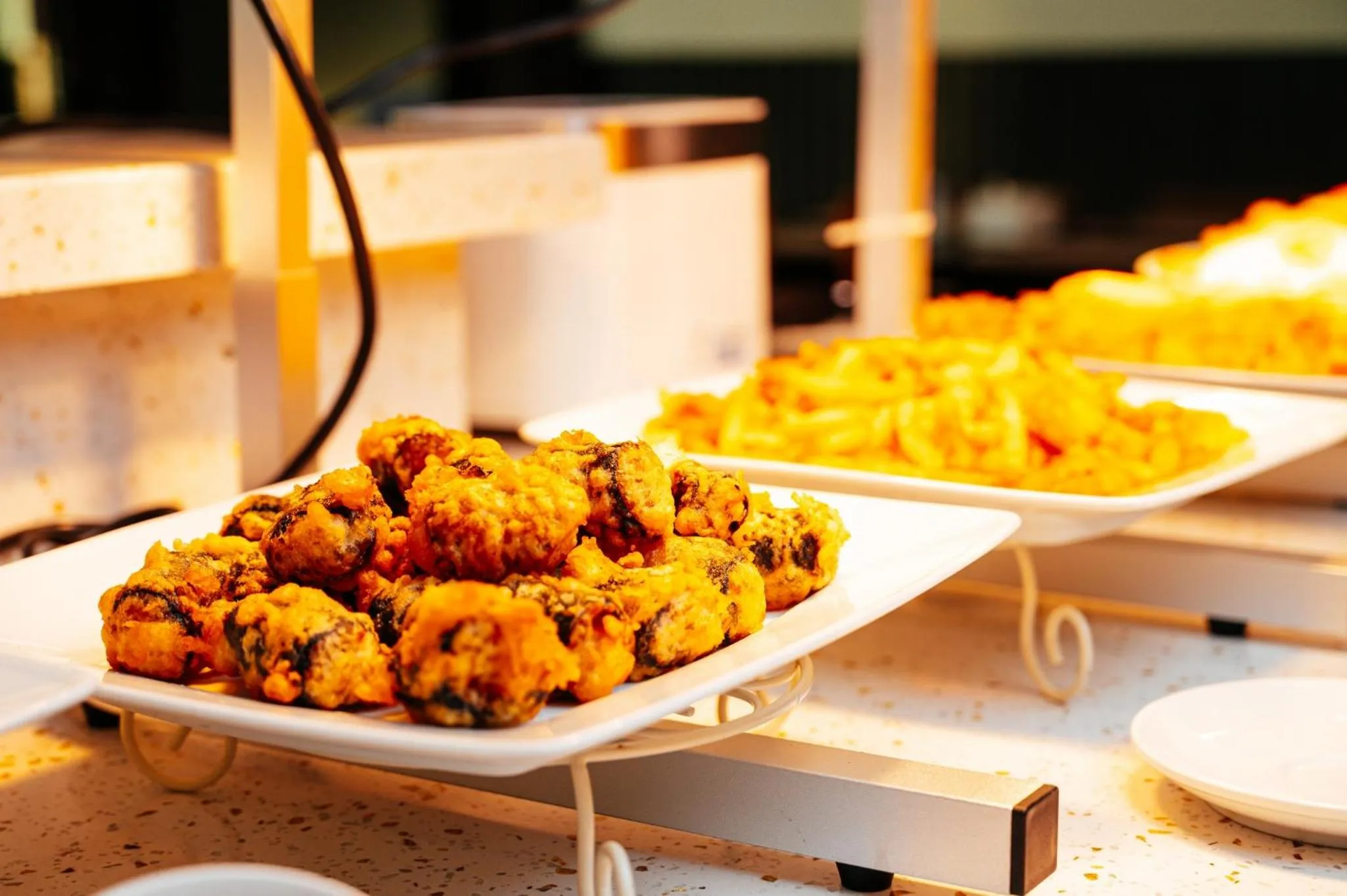 Restaurant/places to eat in Sea Garden Hotel