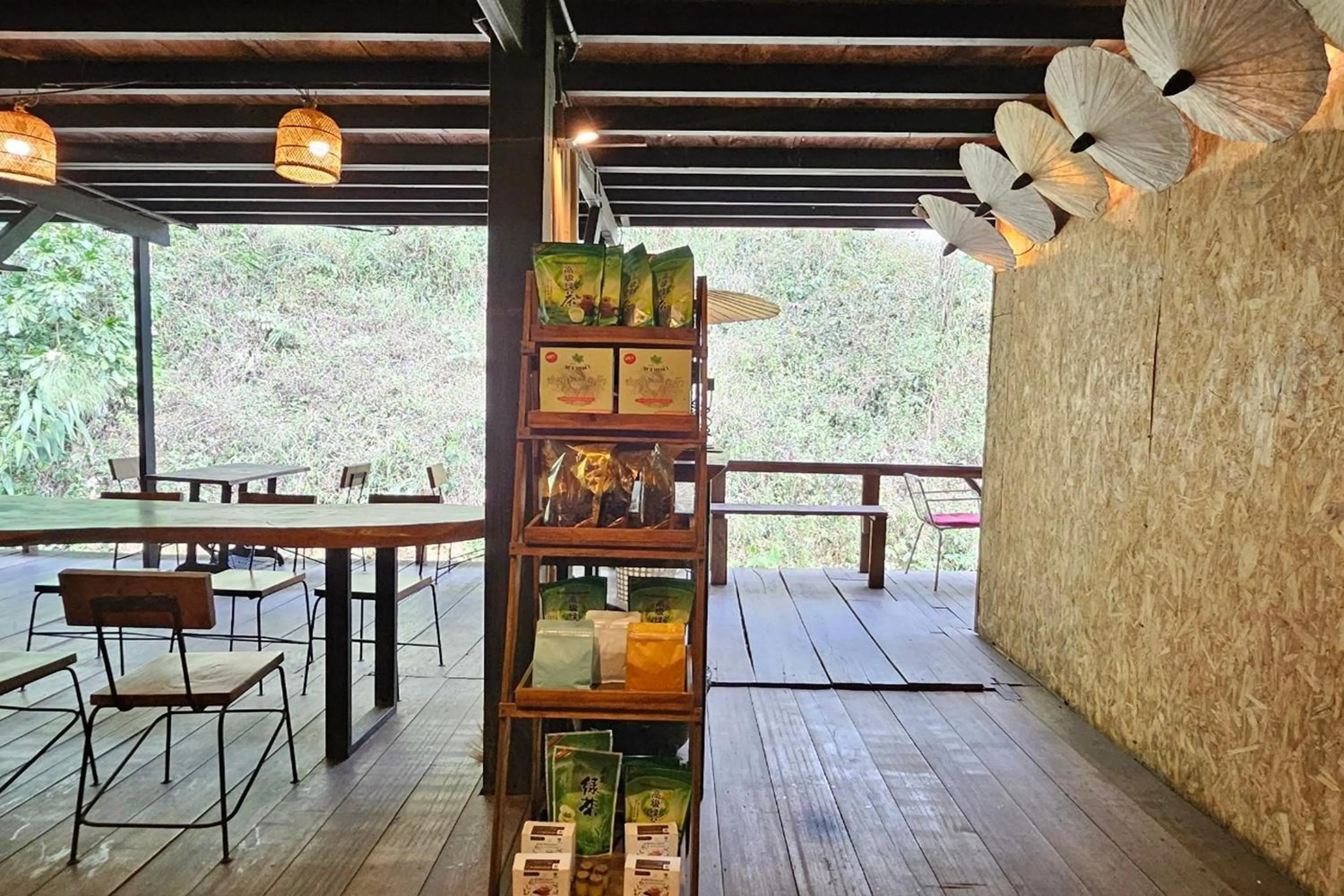 Restaurant/places to eat in Mae Mae Home