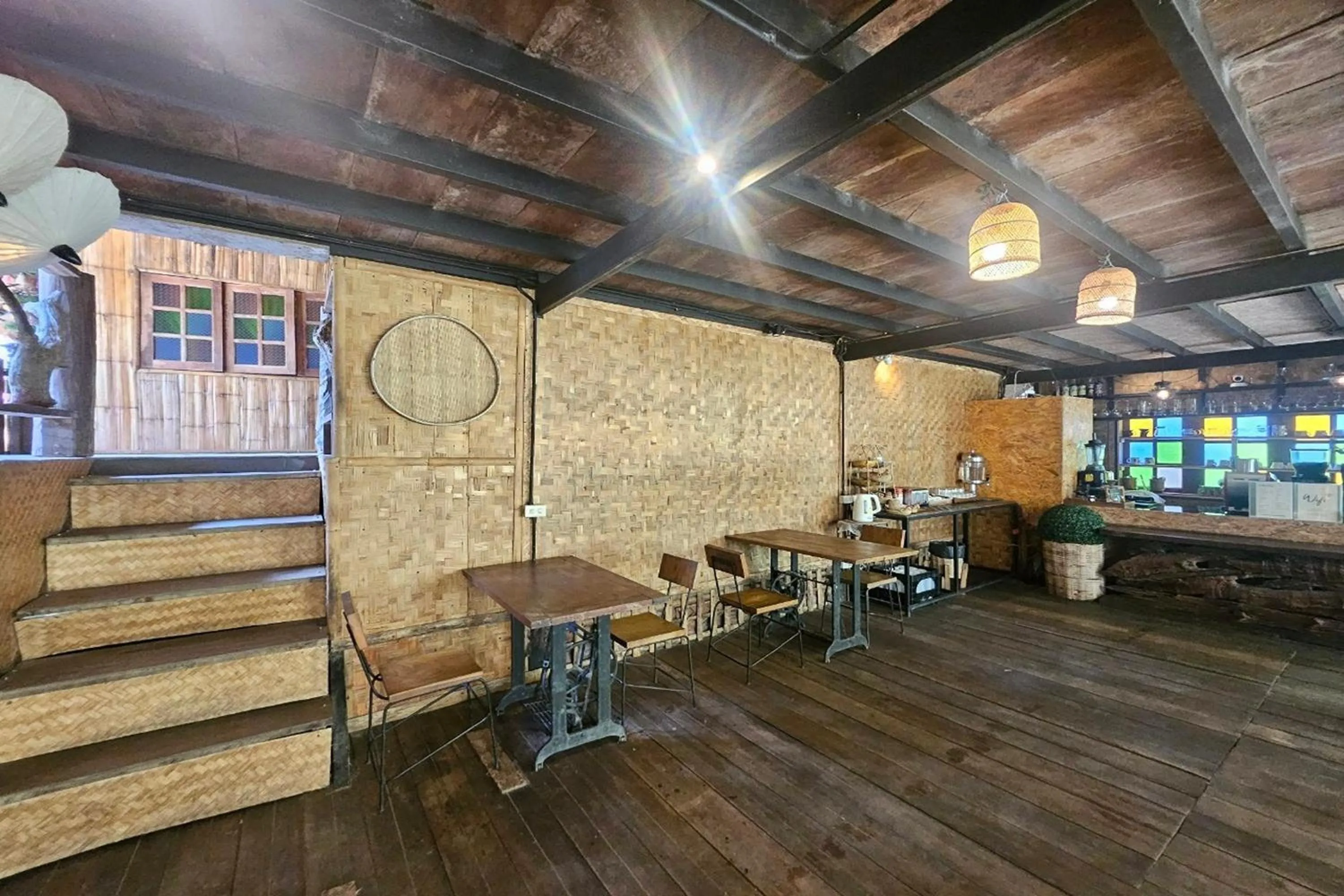 Restaurant/places to eat in Mae Mae Home