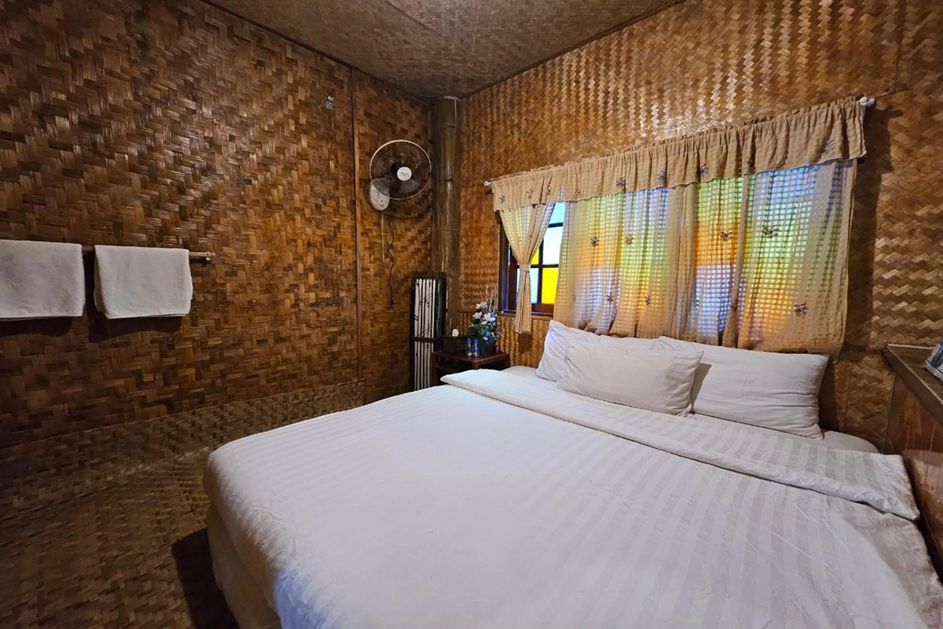 Bedroom, Bed in Mae Mae Home