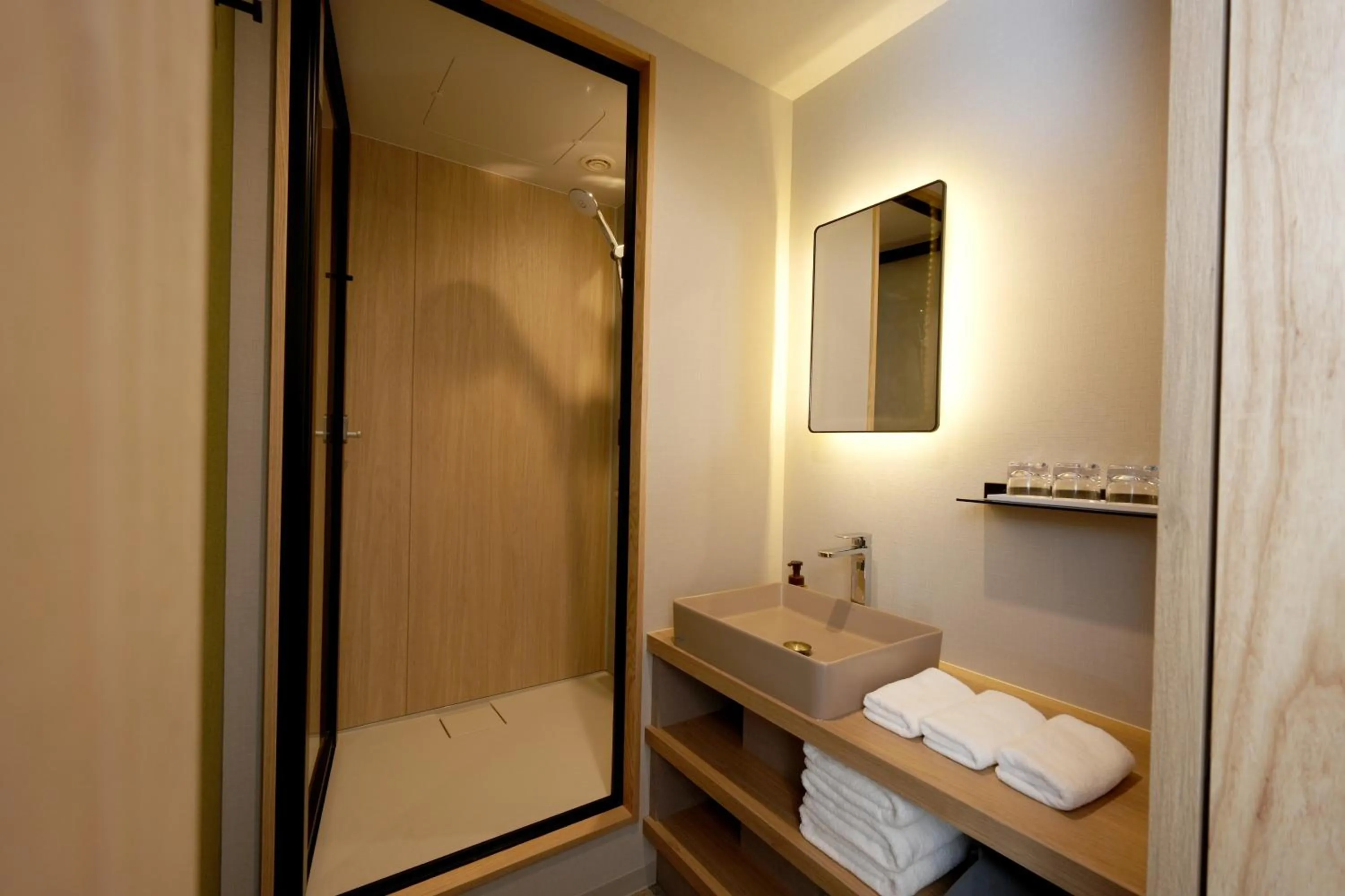 Photo of the whole room, Bed in Grand Lectore Yugawara - TKP Hotels & Resorts