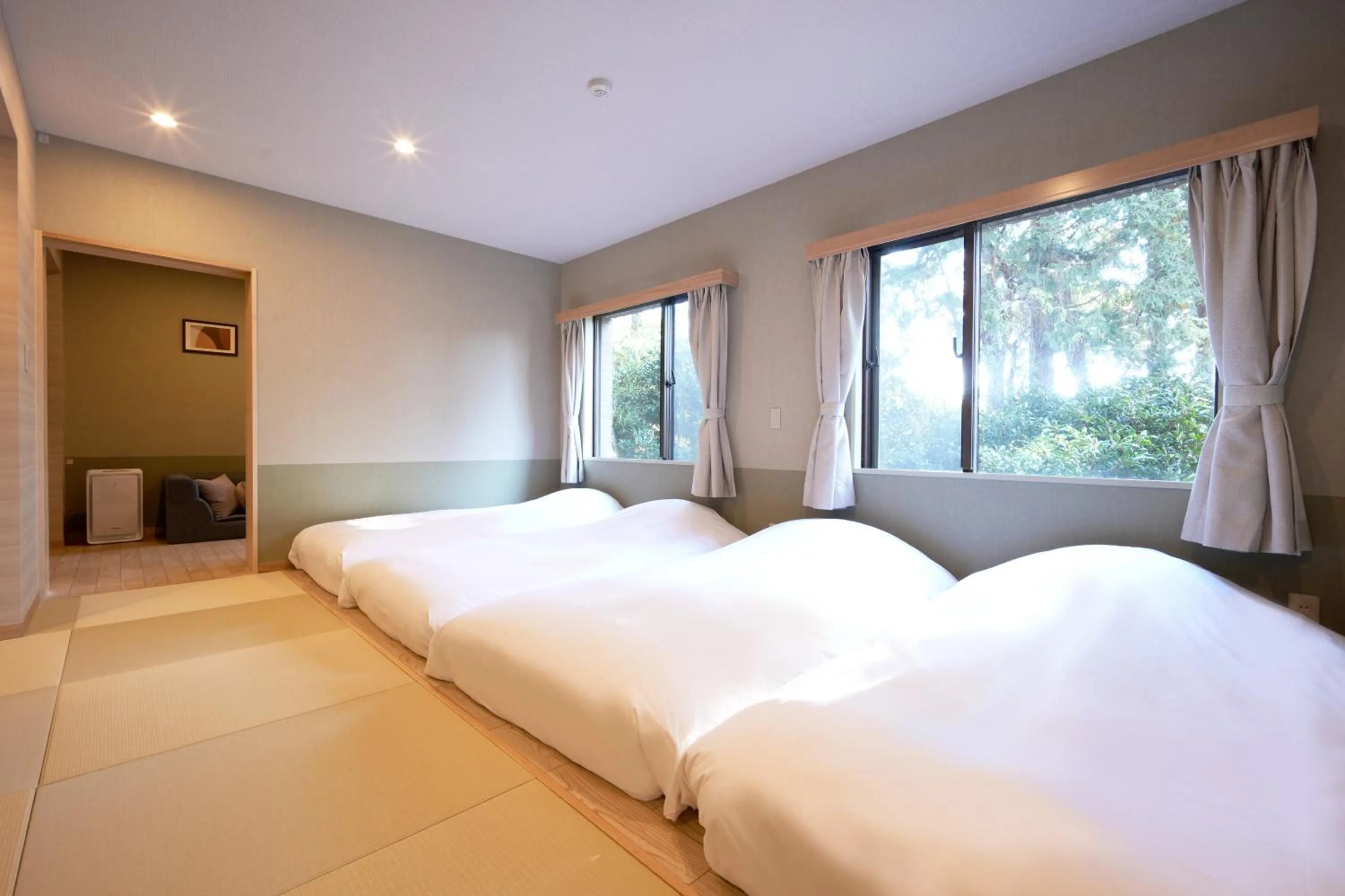 Photo of the whole room, Bed in Grand Lectore Yugawara - TKP Hotels & Resorts