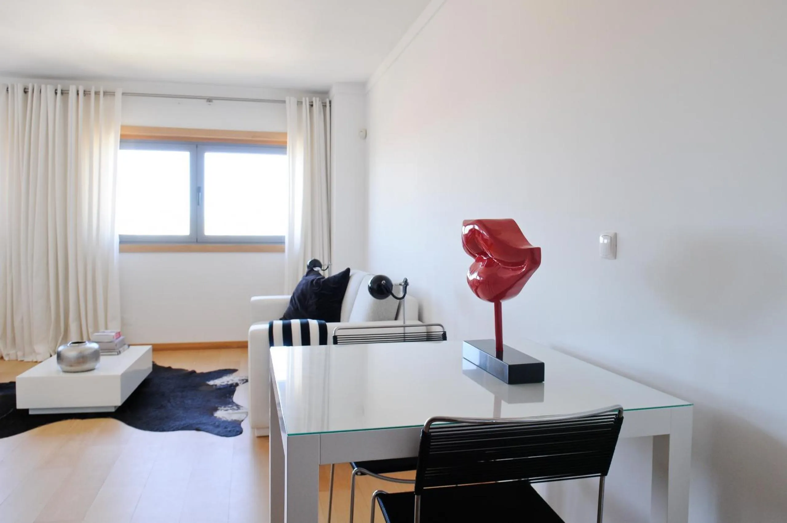 Dining area, Bed in Panoramic Living