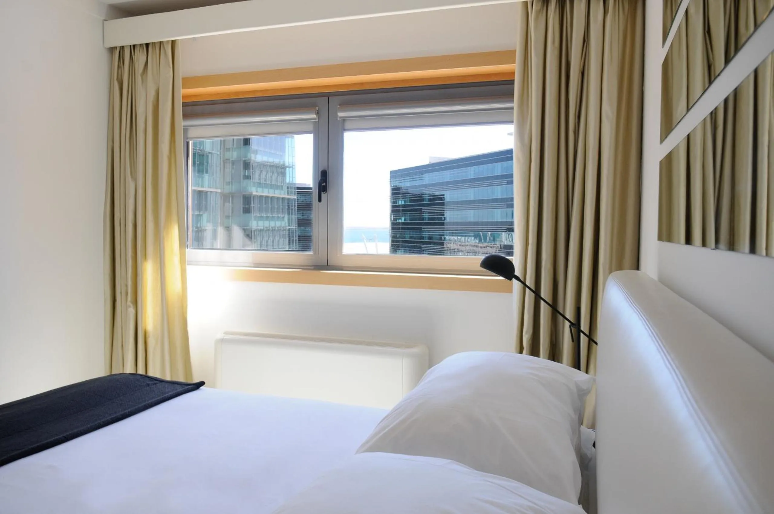 Bed in Panoramic Living