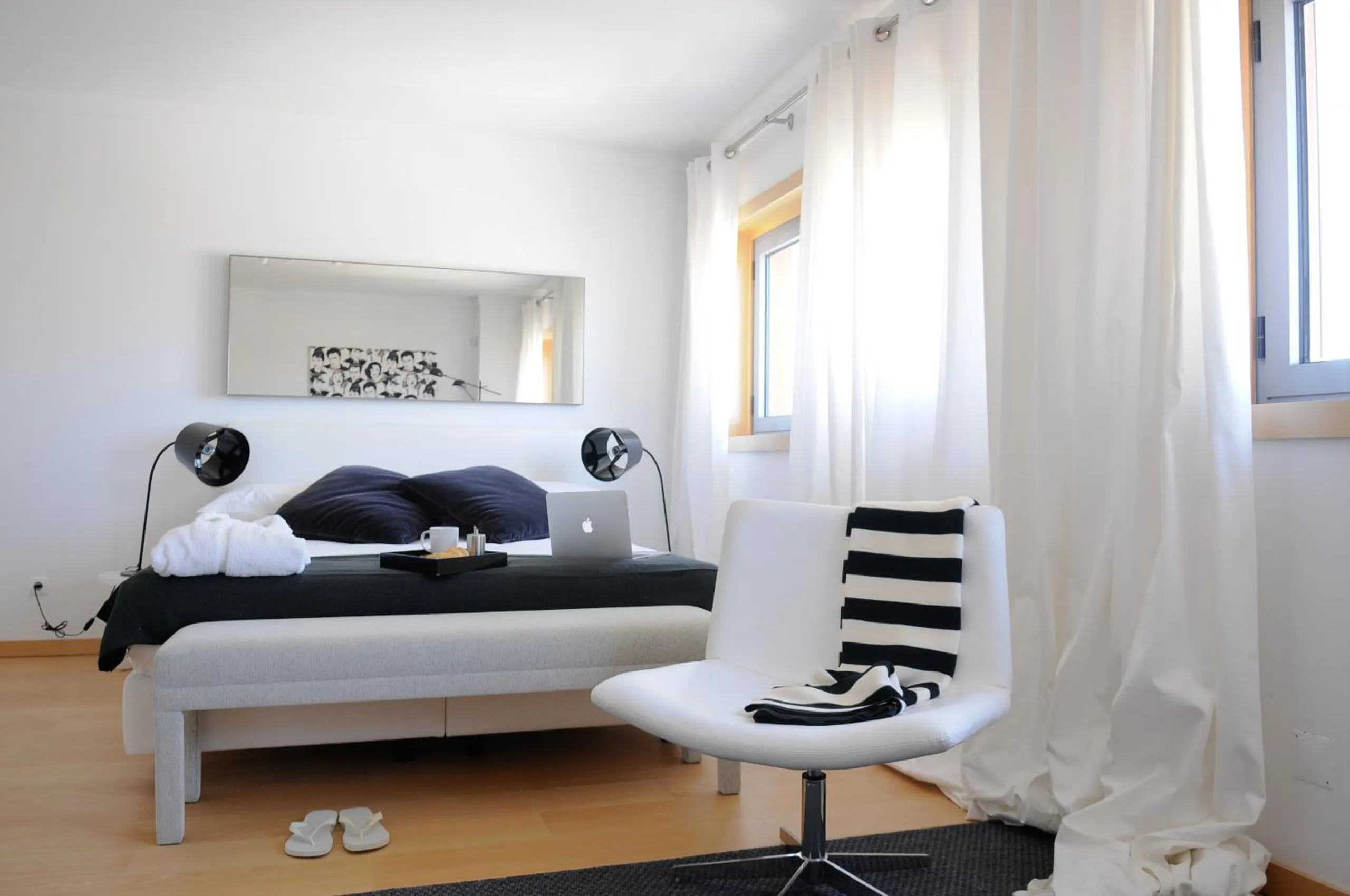 Bed in Panoramic Living