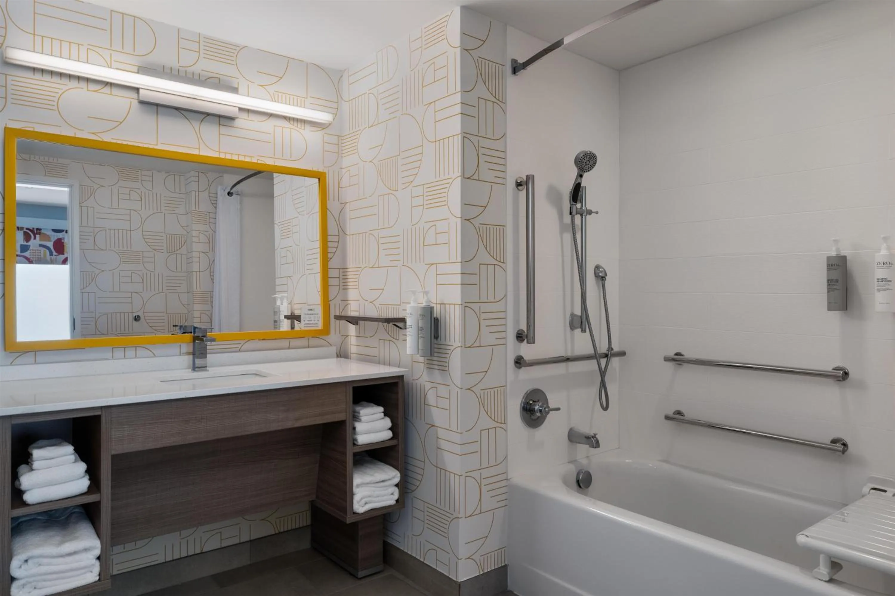 Bathroom in Home2 Suites By Hilton Altoona Des Moines