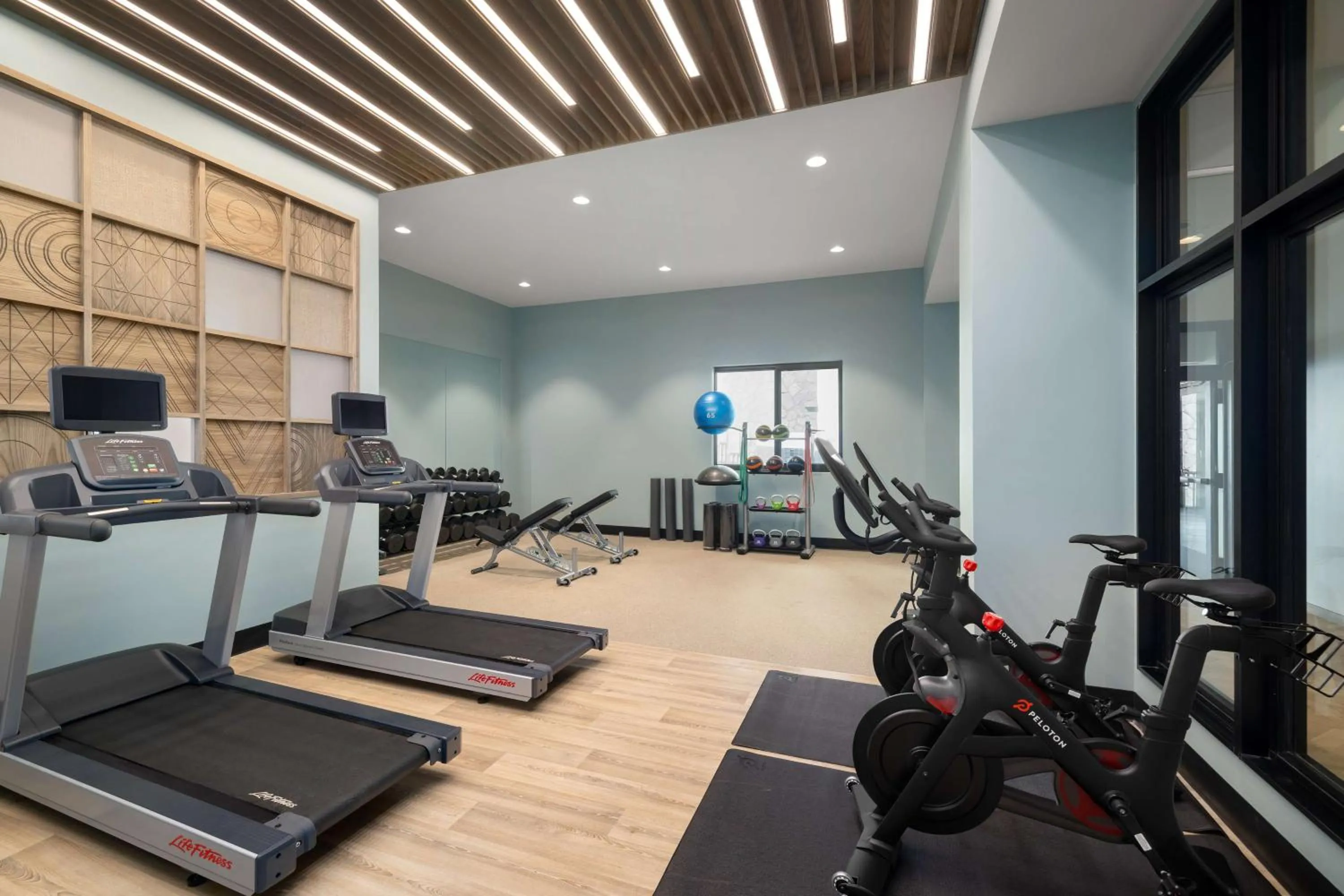 Fitness centre/facilities in Hampton Inn & Suites Maui North Shore