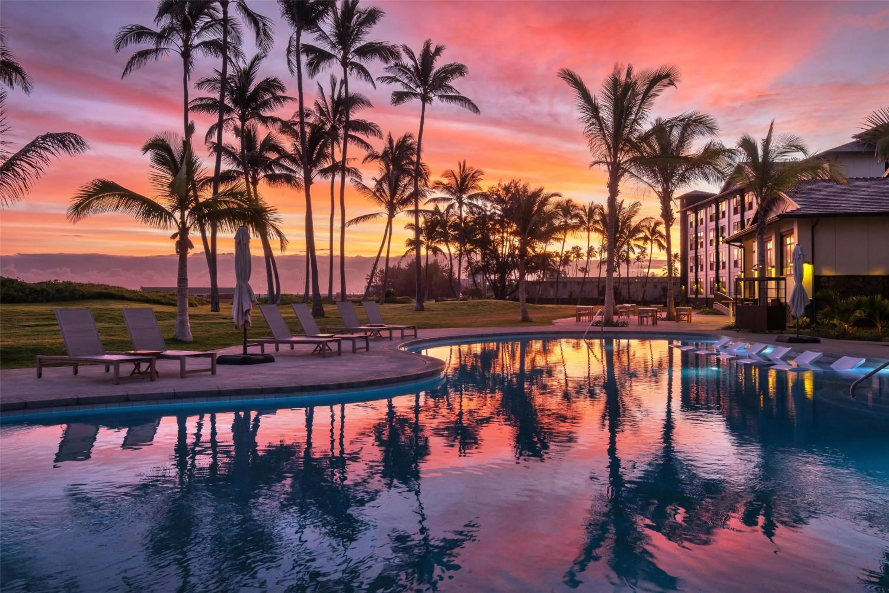 Pool view in Hampton Inn & Suites Maui North Shore