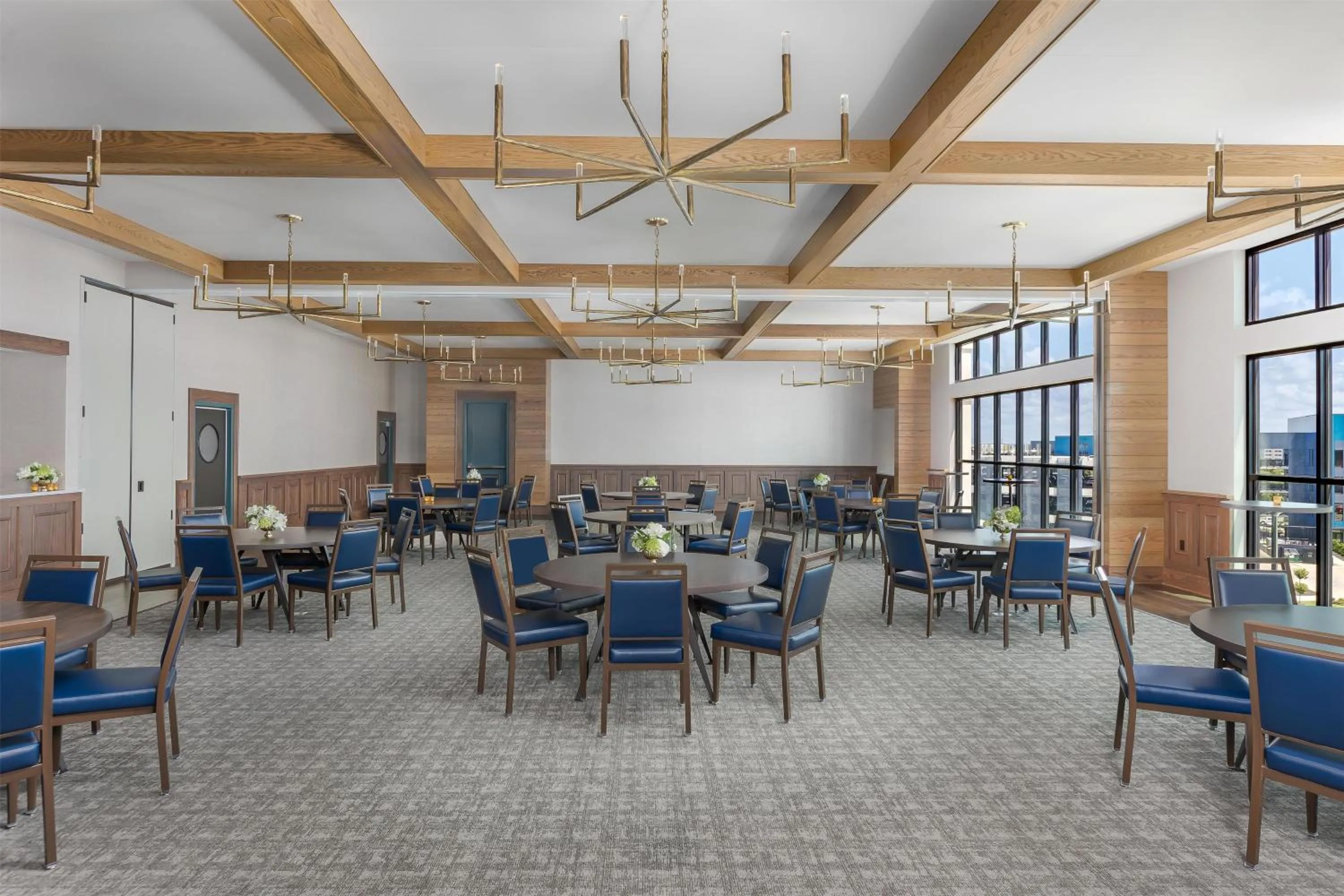 Meeting/conference room in Hotel Avail Rogers, Tapestry Collection By Hilton