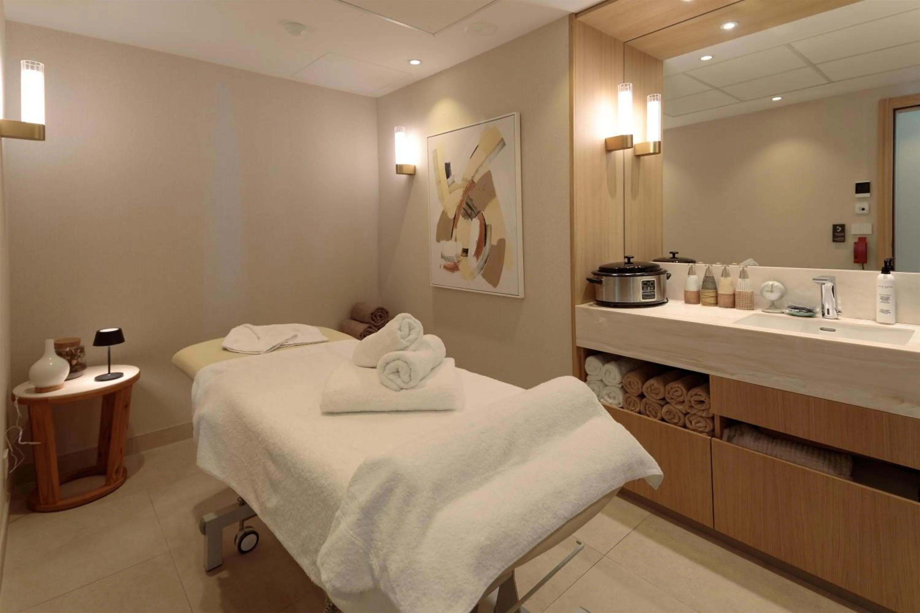 Sports, Bed in Hotel Preko Ugljan Island, Curio Collection By Hilton