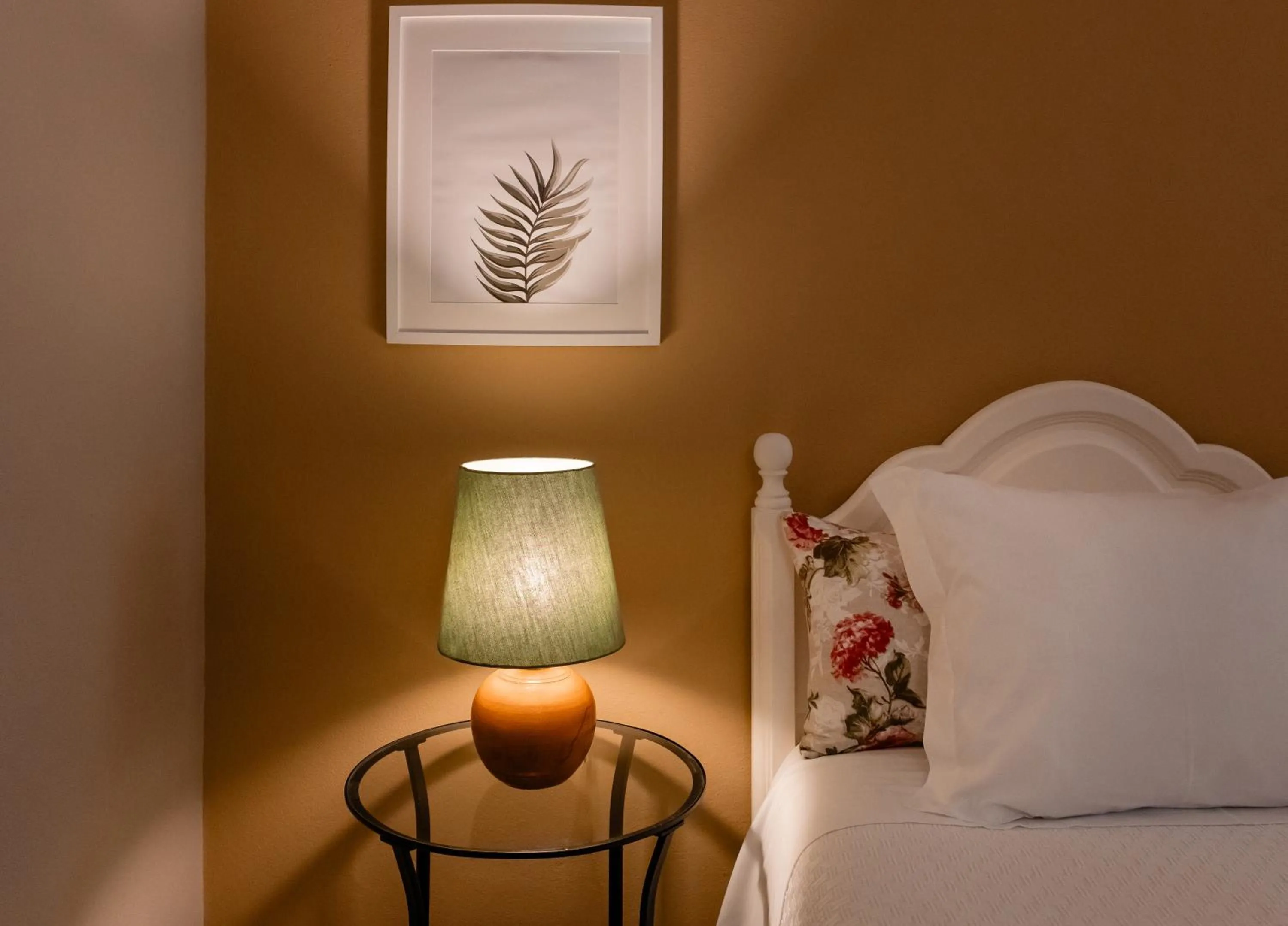 Bedroom, Bed in Casal da Viúva