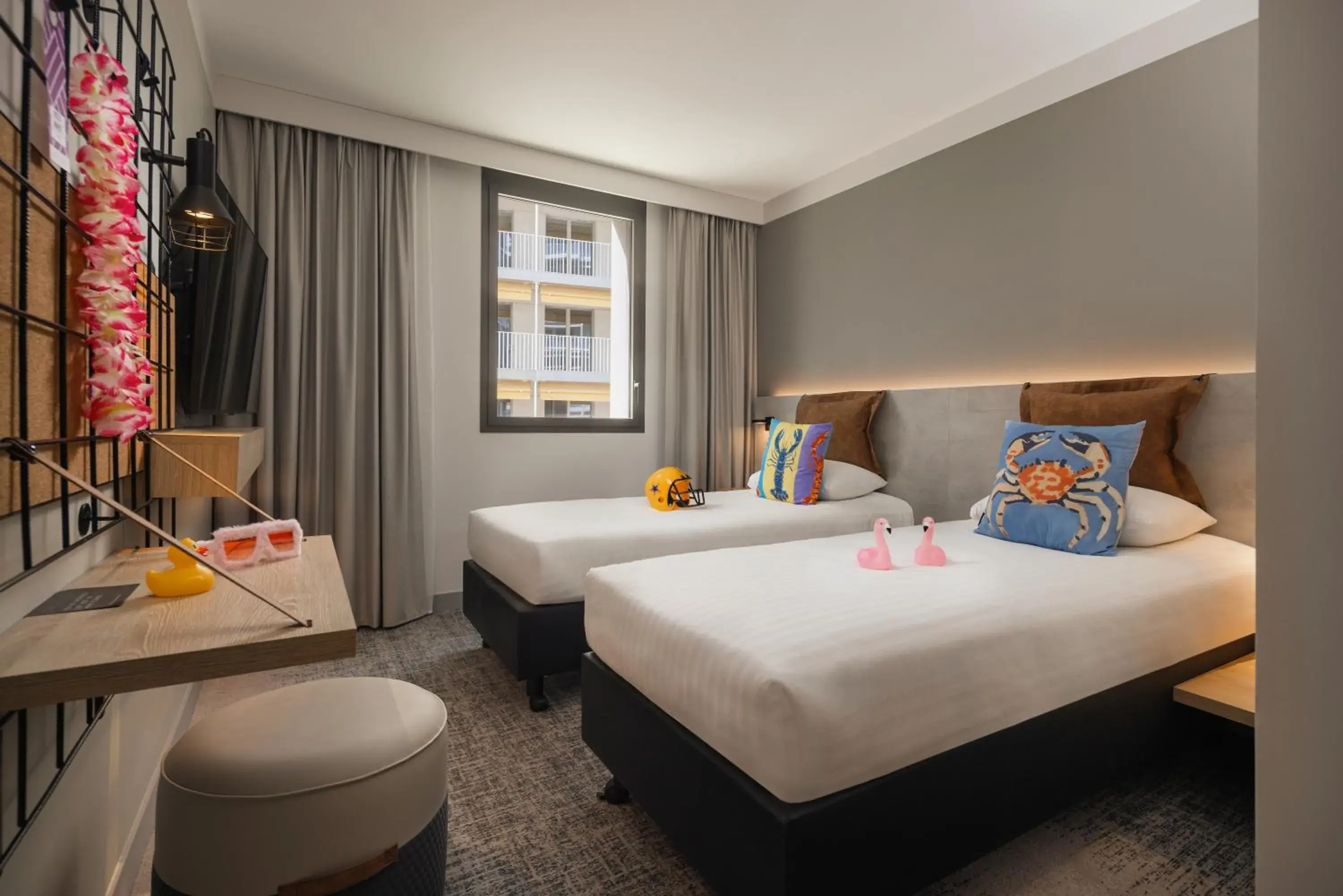 Moxy Twin Room in Moxy Nice Moxy Twin Room in Moxy Nice