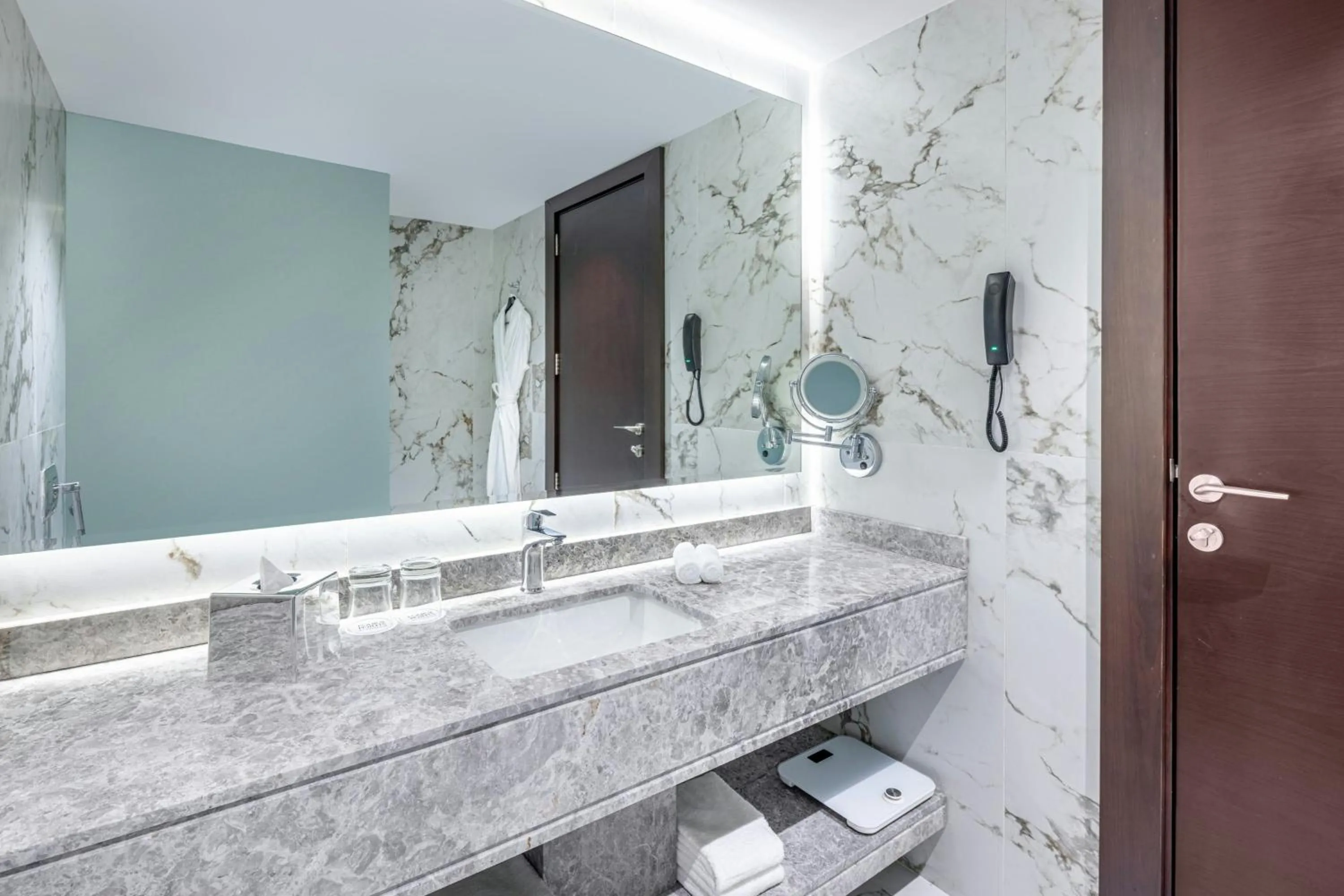 Photo of the whole room in Four Points by Sheraton Jeddah King Fahd Road