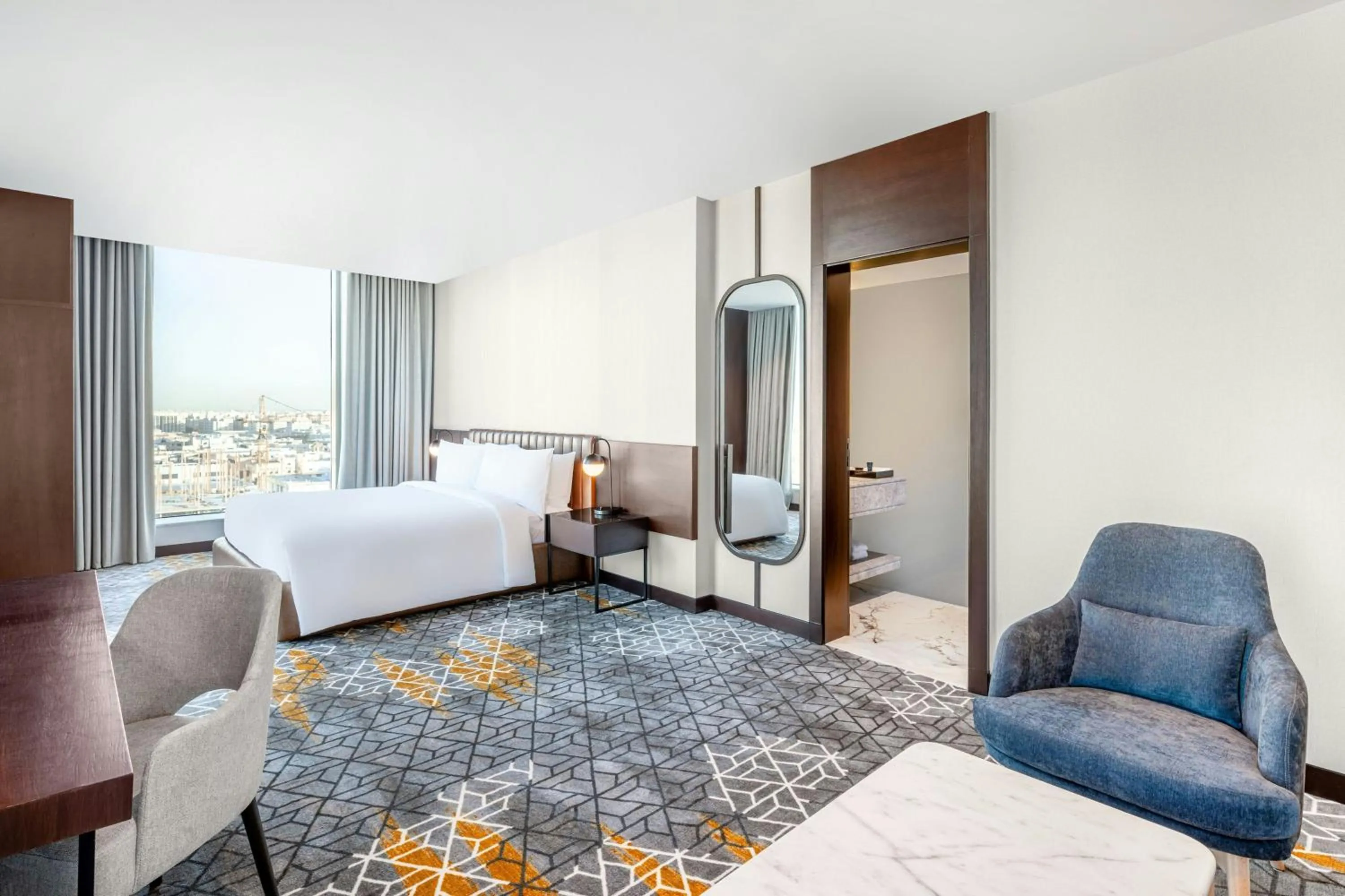 Photo of the whole room, Bed in Four Points by Sheraton Jeddah King Fahd Road