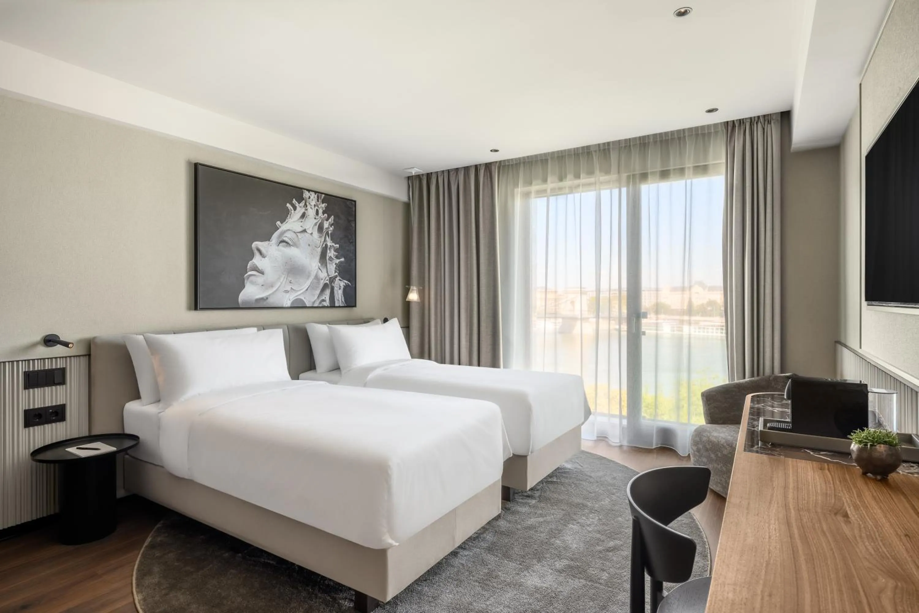 Bedroom, Bed in Leon Hotel & Lounge